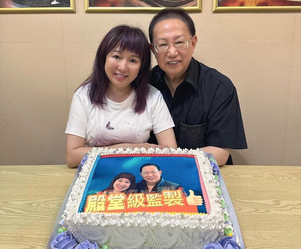 梅小青和劉家豪均是TVB前金牌監製，現已退休弄孫為樂。（IG@muisc927）