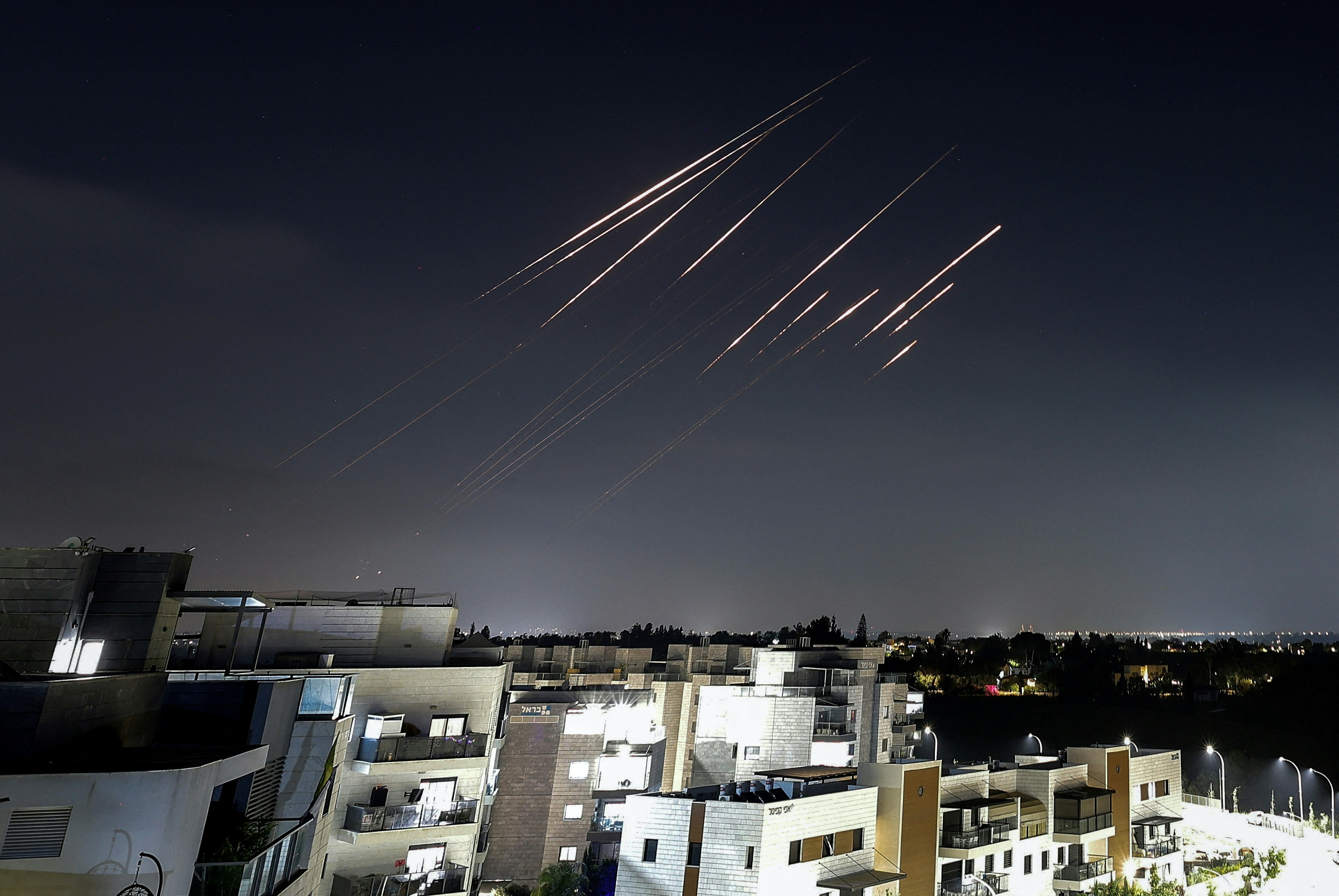 以色列伊朗衝突航空公司紛取消航班約4萬遊客滯留以國