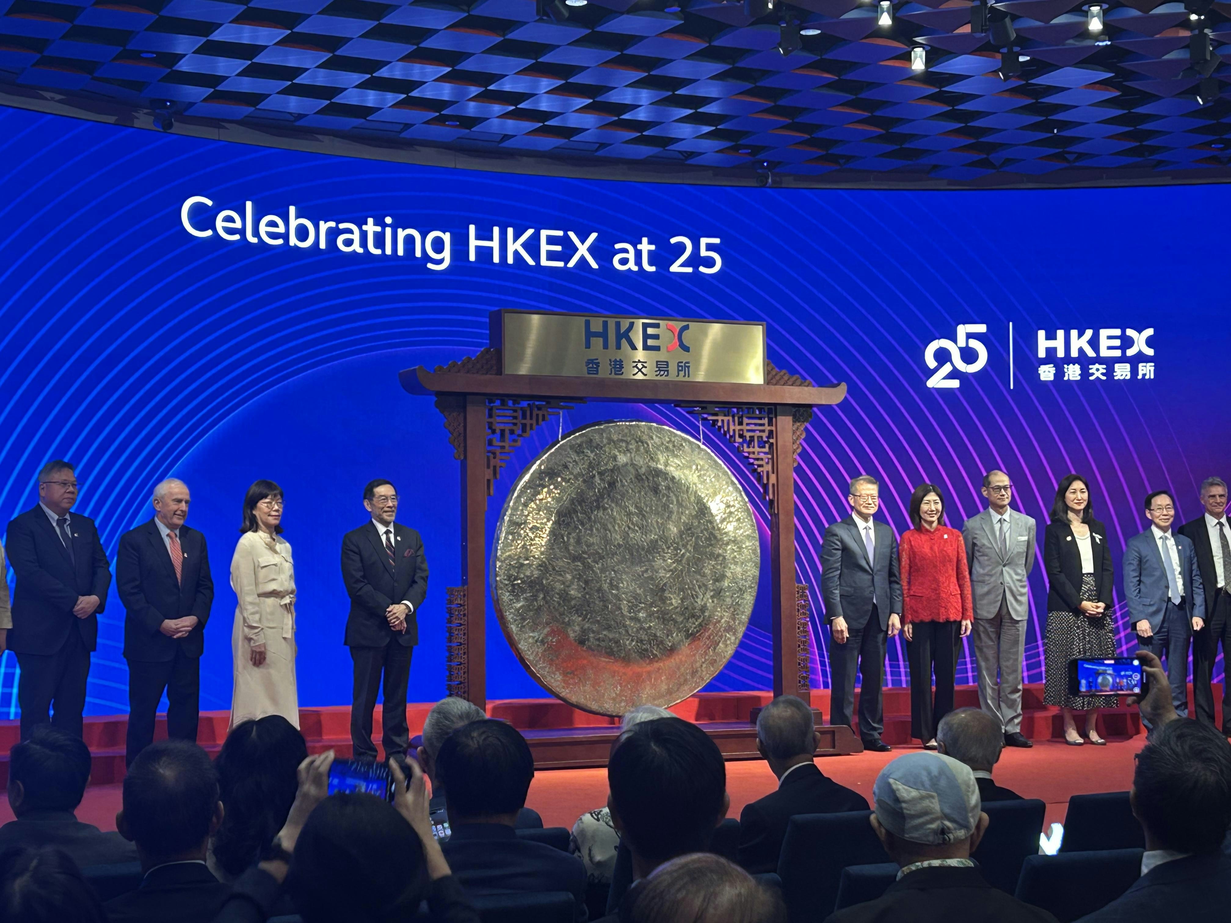 港交所﹕逾190間公司排隊上市爭取年底前人民幣櫃檯納入南向通