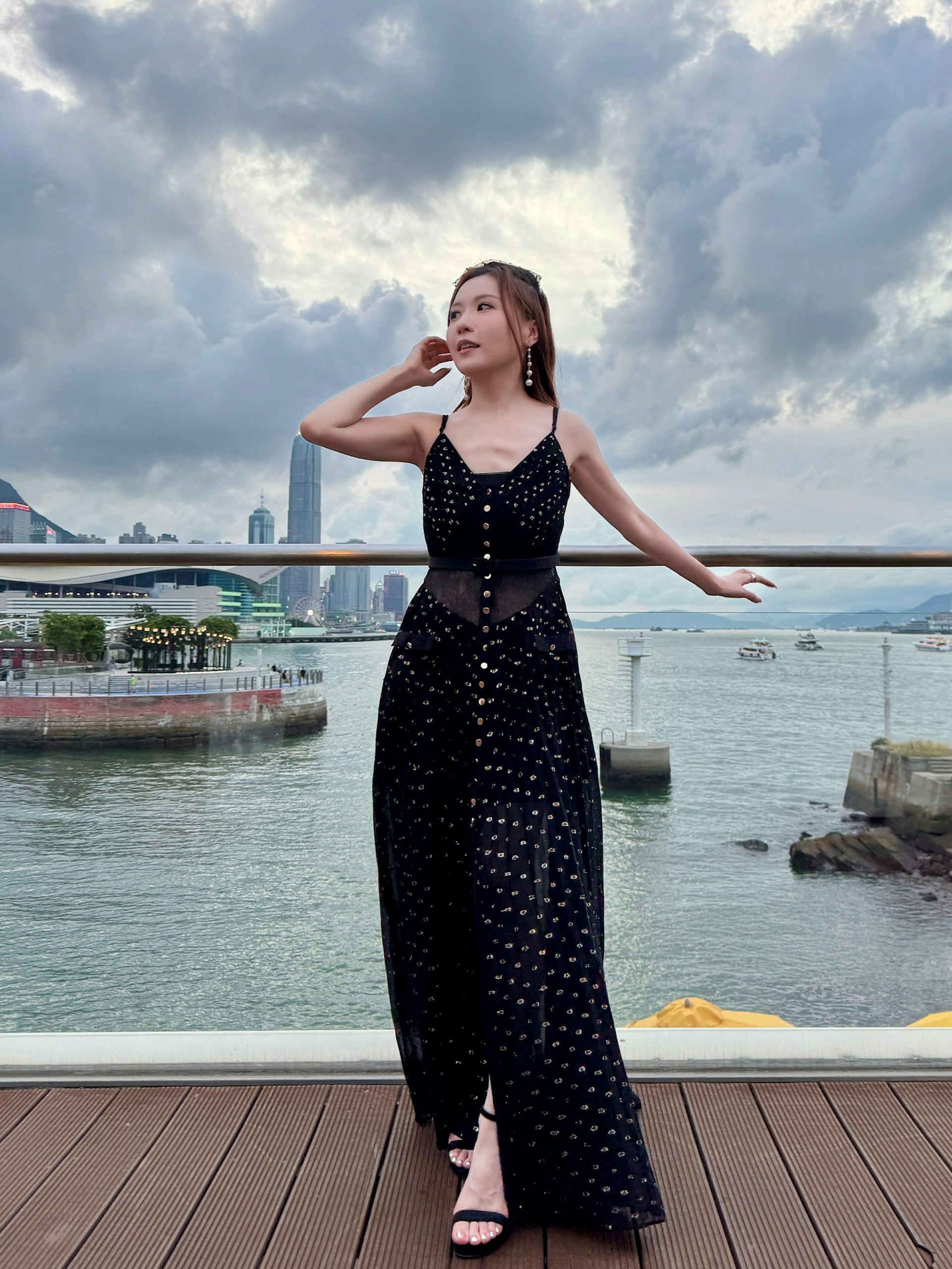 胸骨現形。(IG@dadadawongx)