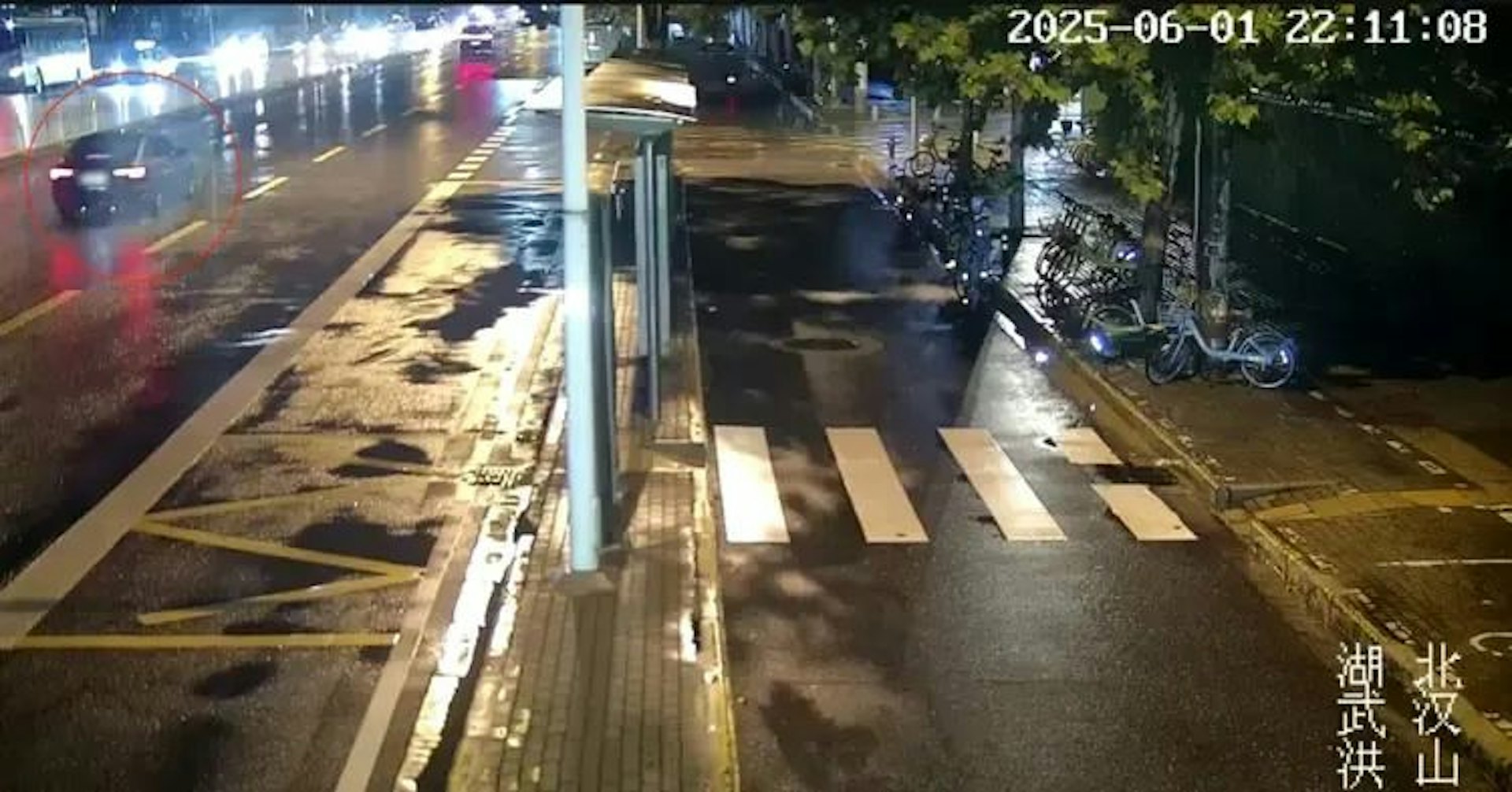 警方翻查閉路電視紀錄,發現被盜車輛。(新黃河) 警方翻查閉路電視紀錄,發現被盜車輛。(新黃河)