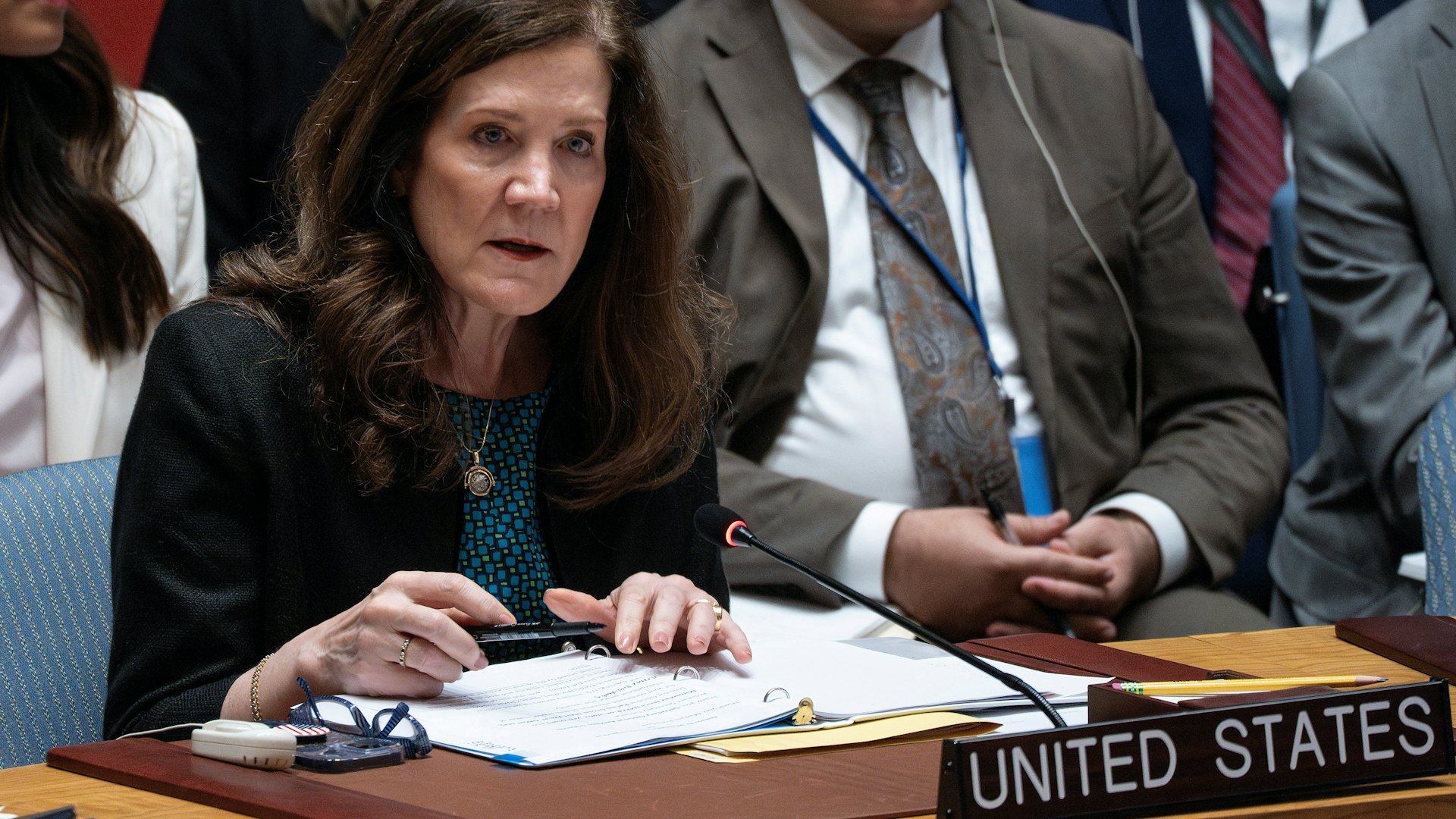 美國駐聯合國代表為襲擊辯護 威脅伊朗若反擊將遭「毀滅性報復」