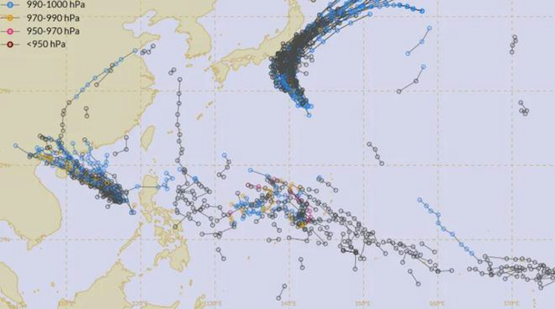 天文台發出特別天氣提示,指「位於南海中北部的低壓區正逐漸增強,一個熱帶氣旋似乎在形成中」。(網上圖片) 天文台發出特別天氣提示,指「位於南海中北部的低壓區正逐漸增強,一個熱帶氣旋似乎在形成中」。(網上圖片)