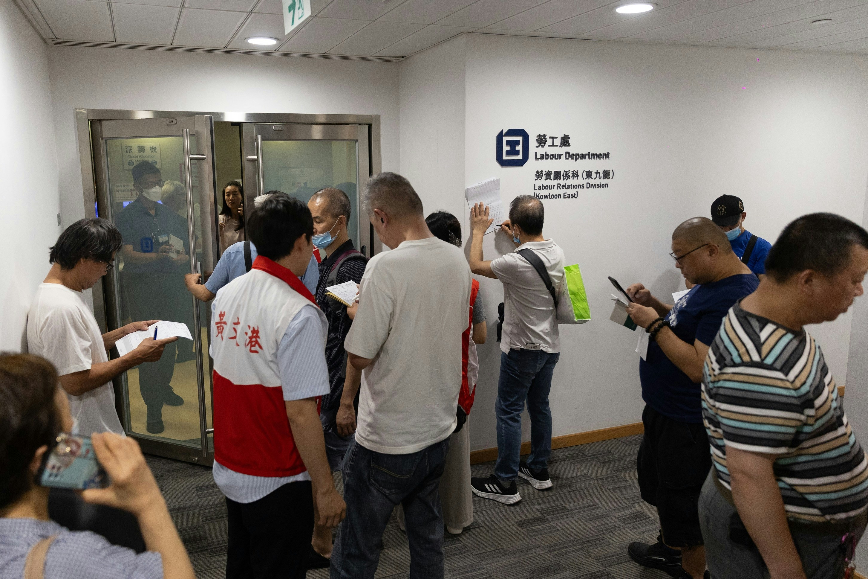 大班結業｜120員工向勞工處求助追討1600萬孫玉菡：將聯絡資方