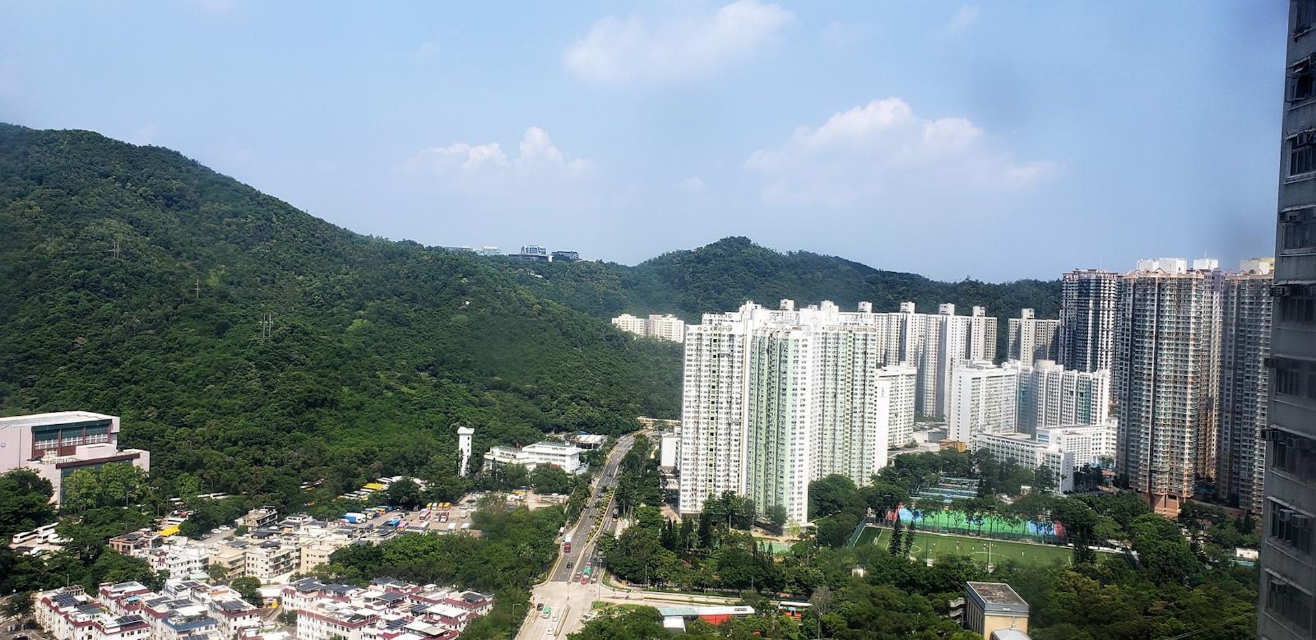 成交單位為翠林邨輝林樓高層14室,實用面積381平方呎,採開放式間隔,可享開揚山景。(代理提供) 成交單位為翠林邨輝林樓高層14室,實用面積381平方呎,採開放式間隔,可享開揚山景。(代理提供)
