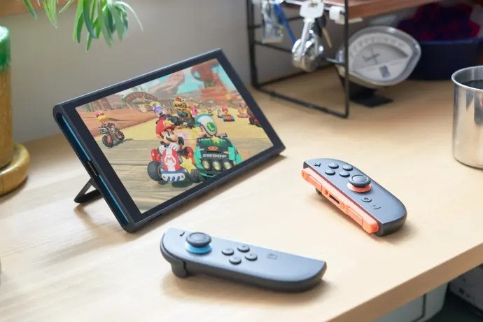 遊戲主機的核心是為玩家帶來優質的遊戲體驗，而屏幕作為重要的交互媒介，其質量直接影響着玩家的遊戲感受。（Nintendo官網）