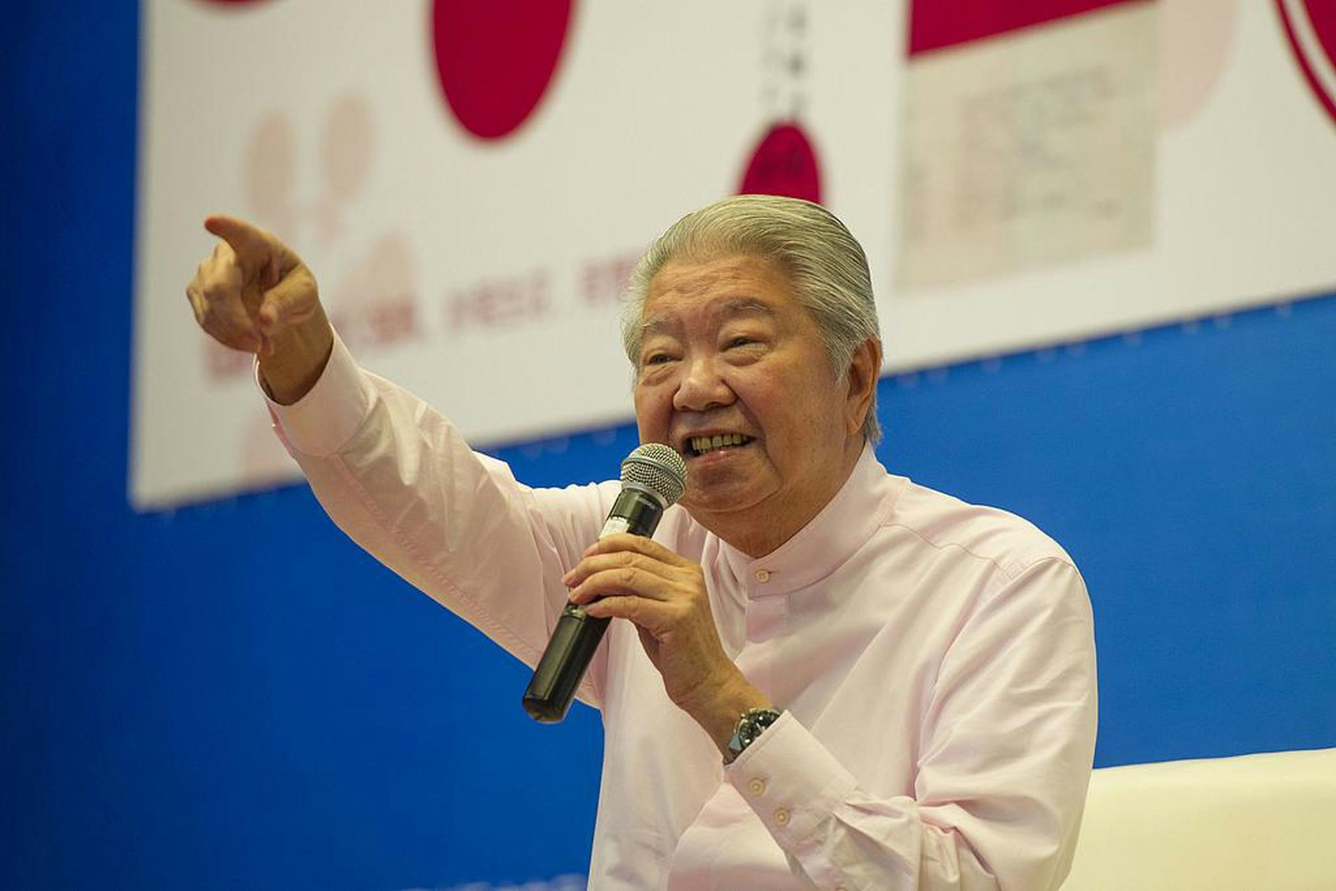 蔡瀾離世|遺產分配成焦點 助理微博回應4個字