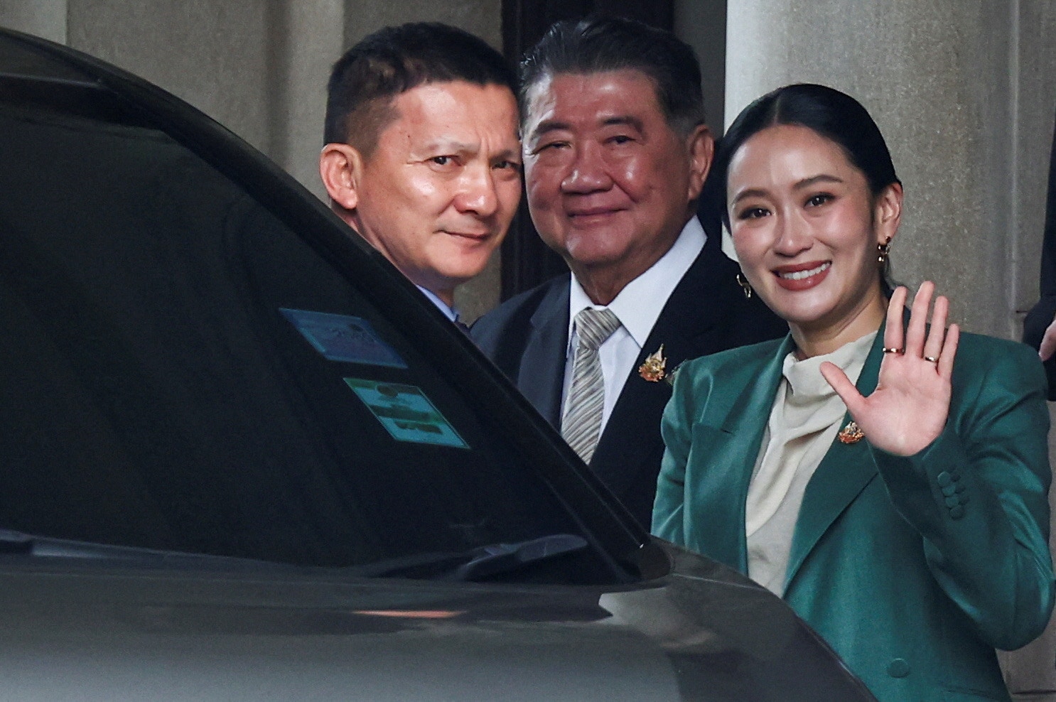 泰國總理佩通坦遭法院停職　稱接受裁決　向不滿者道歉