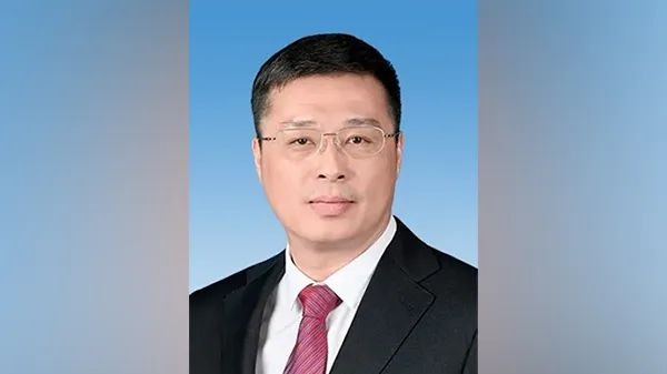 韋韜任廣西壯族自治區副主席 代理自治區主席
