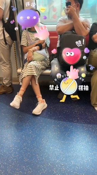 網上流傳港鐵乘客碰撞罵戰影片。（Threads影片截圖）