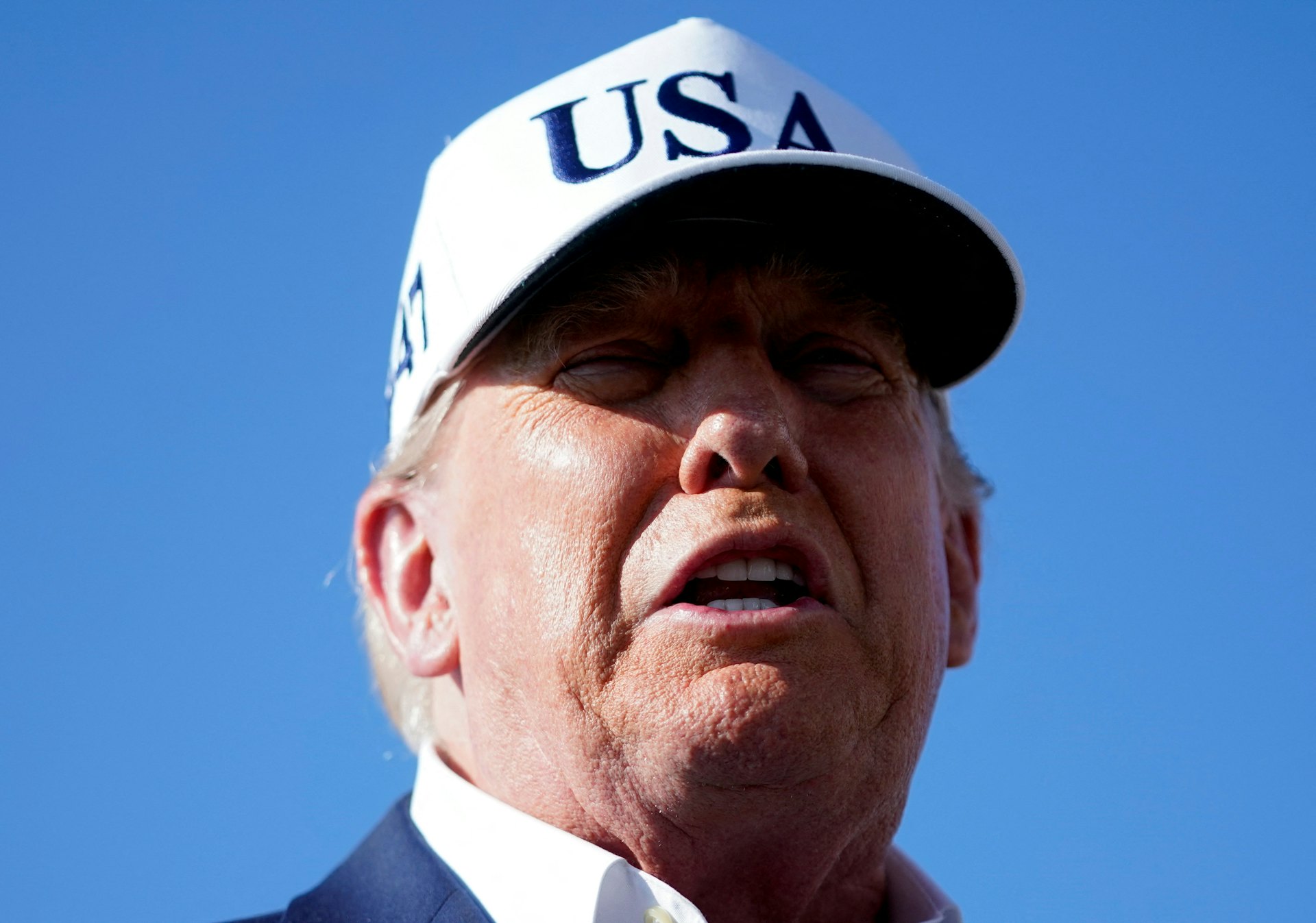 美國總統特朗普(Donald Trump,又譯川普)表示,周一將致函12或15個國家,通知關稅稅率;其餘國家將在周三或之前完成發信,又或是達成貿易協議。(Reuters) 美國總統特朗普(Donald Trump,又譯川普)表示,周一將致函12或15個國家,通知關稅稅率;其餘國家將在周三或之前完成發信,又或是達成貿易協議。(Reuters)