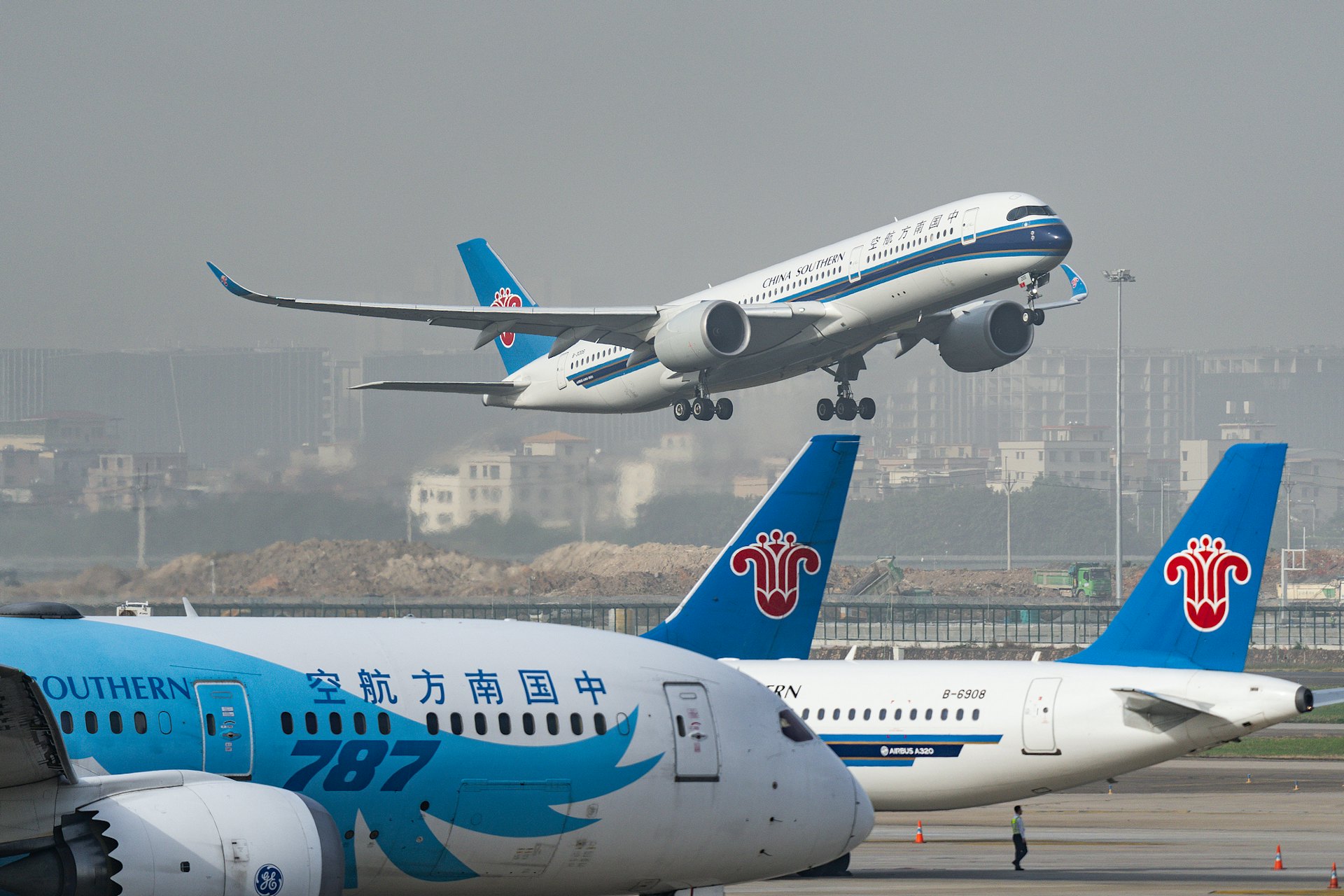 廣州往返北京大興南方航空航班全部取消值機截載(Check-in值機辦理)時間要求。(視覺中國) 廣州往返北京大興南方航空航班全部取消值機截載(Check-in值機辦理)時間要求。(視覺中國)