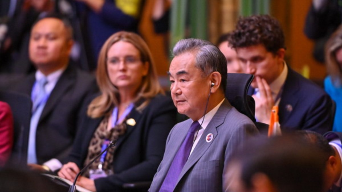王毅就「仲裁案」闡明中方立場 稱菲律賓違《南海各方行為宣言》