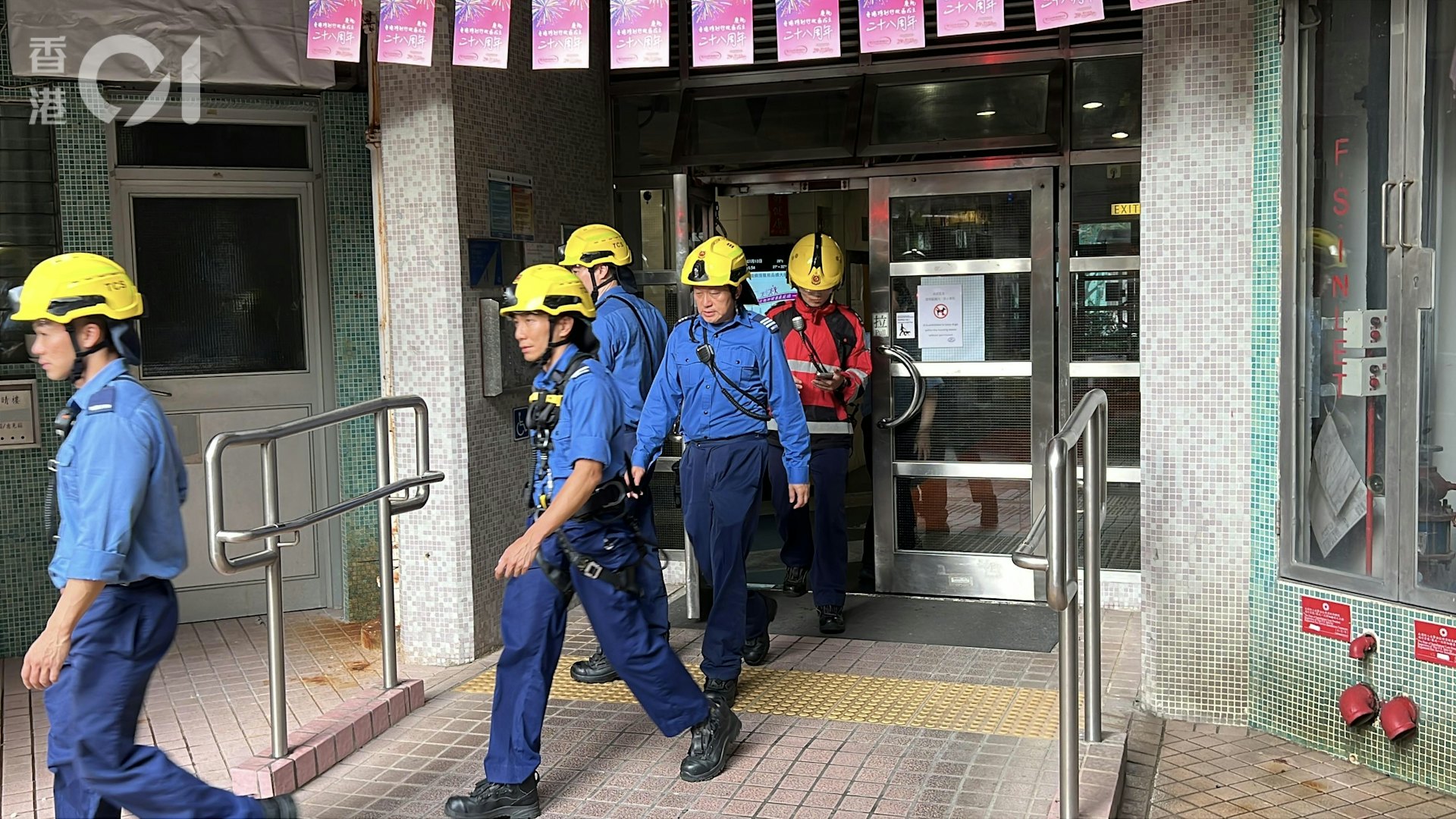 消防到場協助。(李家傑攝)