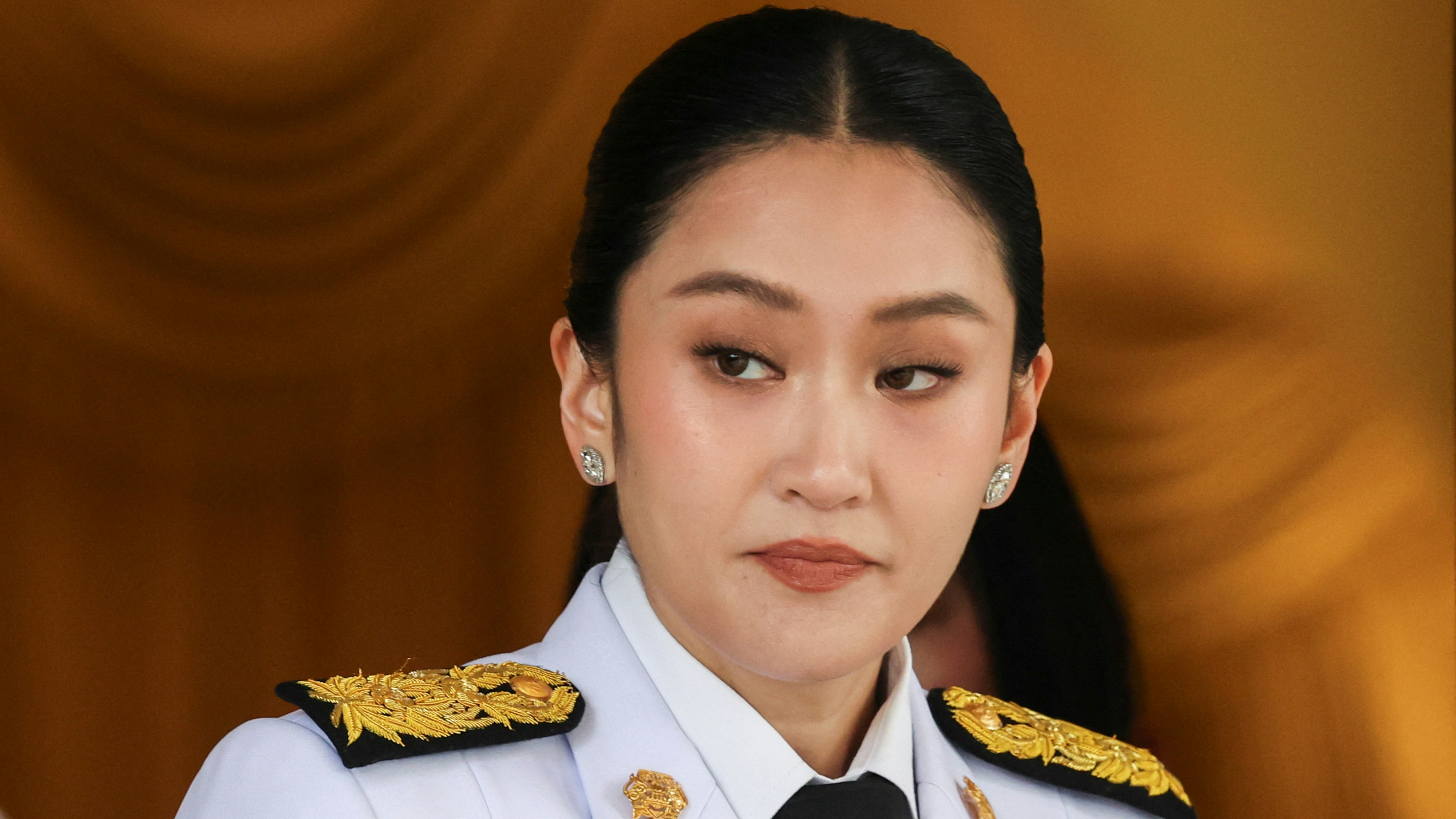 泰國最新民調:80%泰國人希望佩通坦下台或解散國會