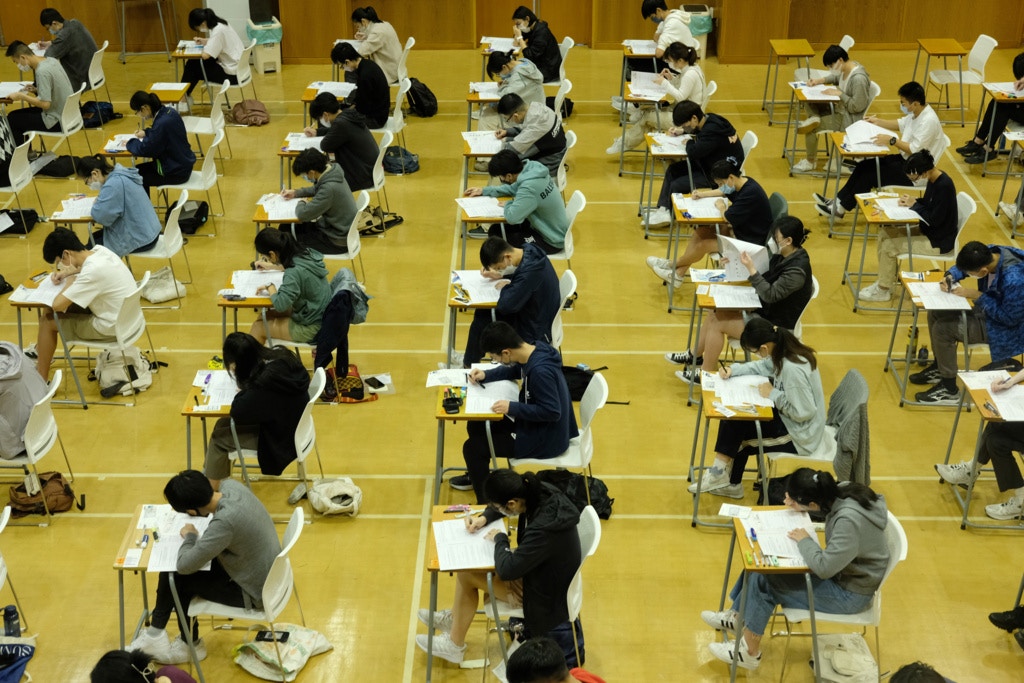 DSE放榜狀元即時更新|中國婦女會終誕極狀元 華英、董玉娣有超狀