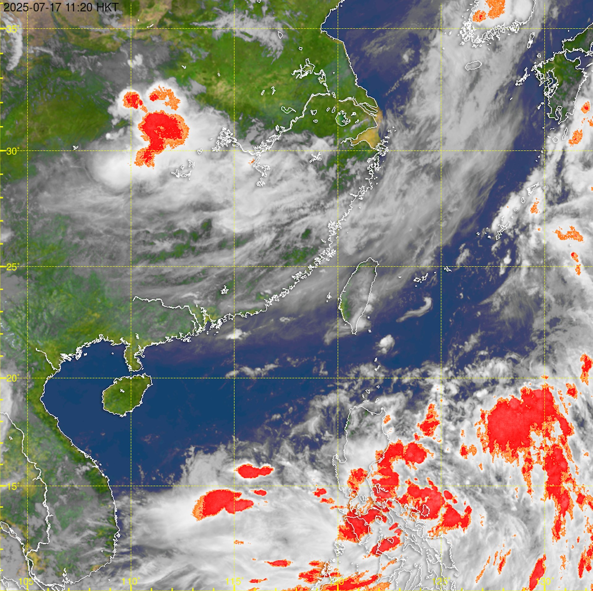 7月17日的衞星雲圖顯示,在菲律賓以東海域(圖右下方)有強對流,為增強中的熱帶低氣壓。(天文台圖片)