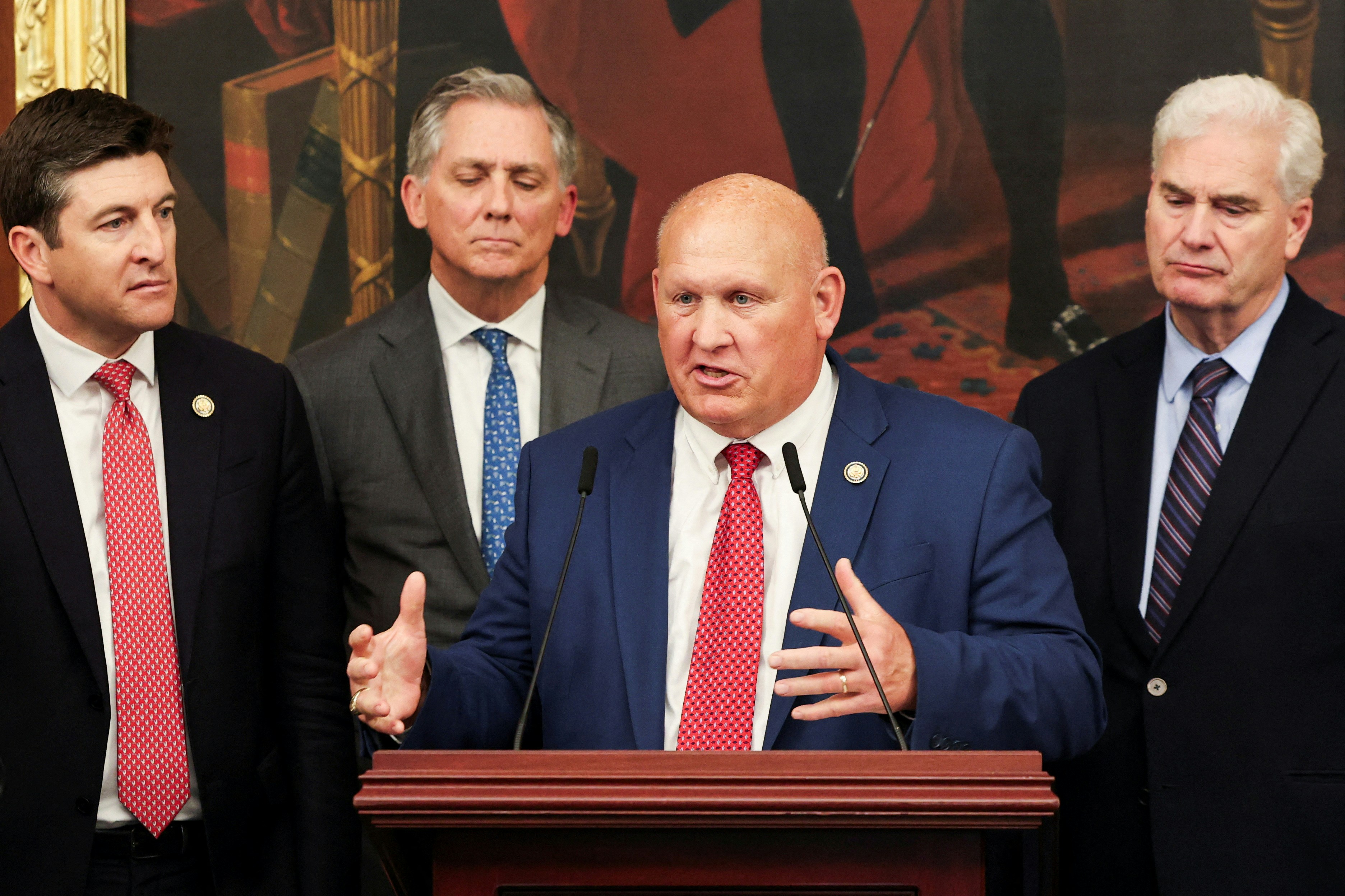 美國眾議院通過3項加密貨幣法案GENIUS案將由特朗普簽署成法律