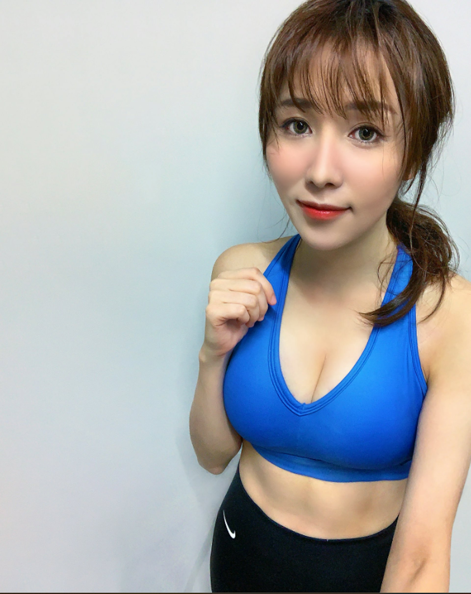 刘芷伊(ig@chavelle_liu)