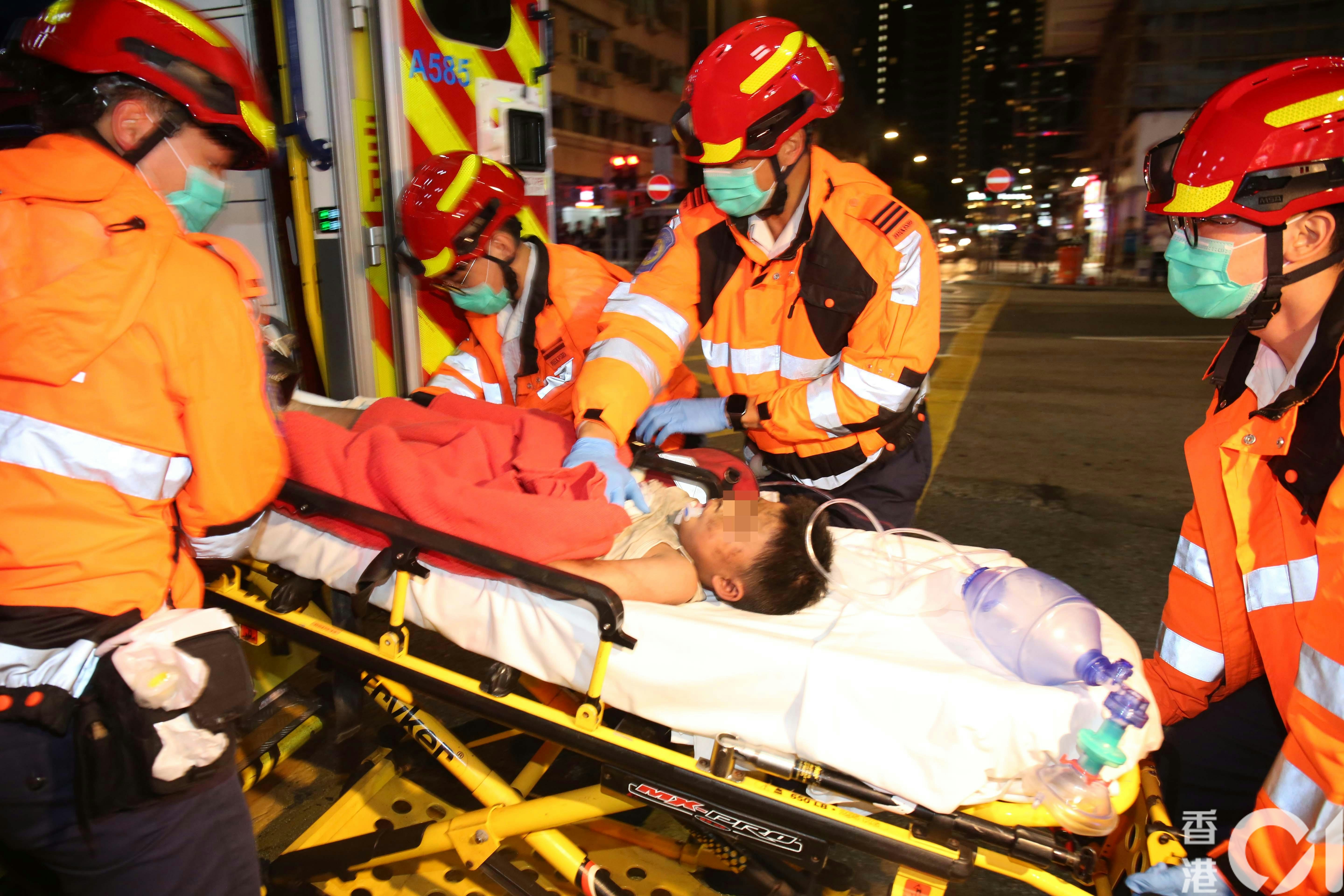 男童昏迷送院。（李家傑攝）