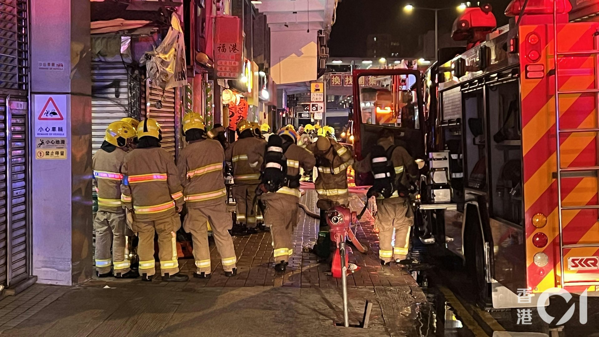 消防到場。(李家傑攝)