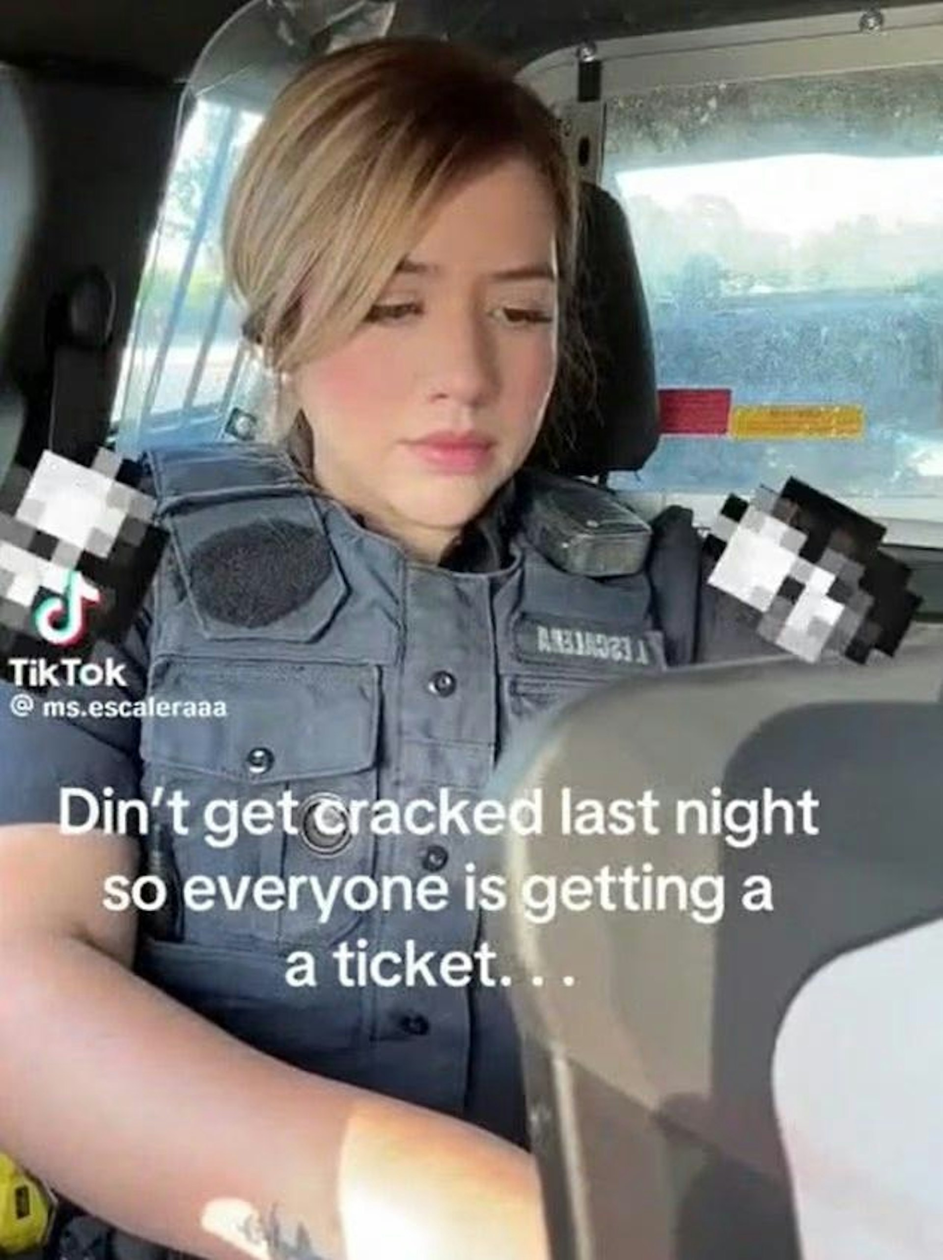 美國德州1名女警聲稱因「昨晚沒做愛」,她會向遇到的所有民眾開罰單泄憤,涉事TikTok影片引來網民抨擊。(TikTok影片截圖)