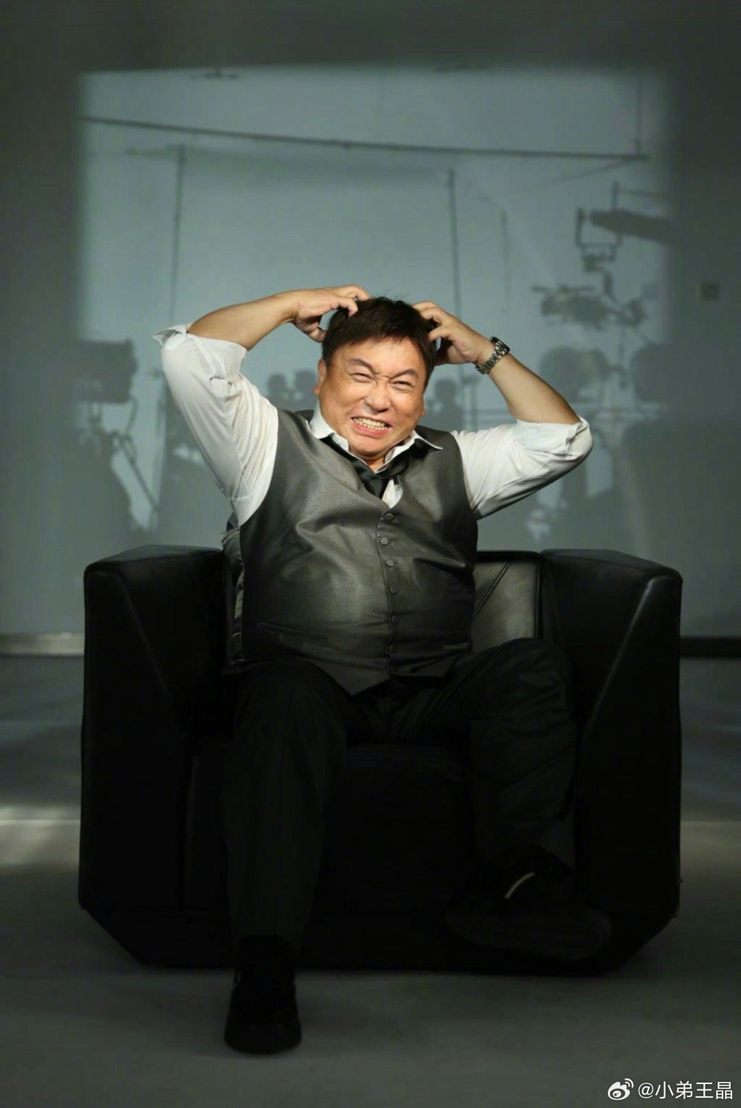 王晶不按照爸爸的遺產分配，將遺產與其他兄弟姊妹平均分配。（王晶微博圖片）