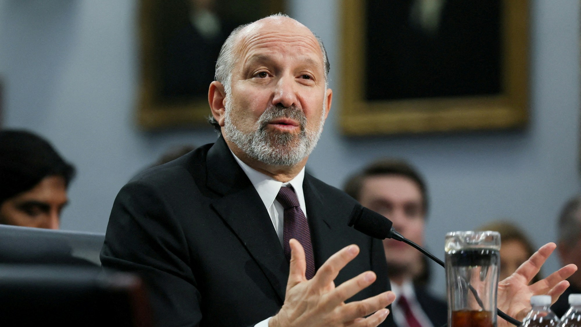 美商务部长不满台湾生产95%芯片称已向对方提“五五分工”构思