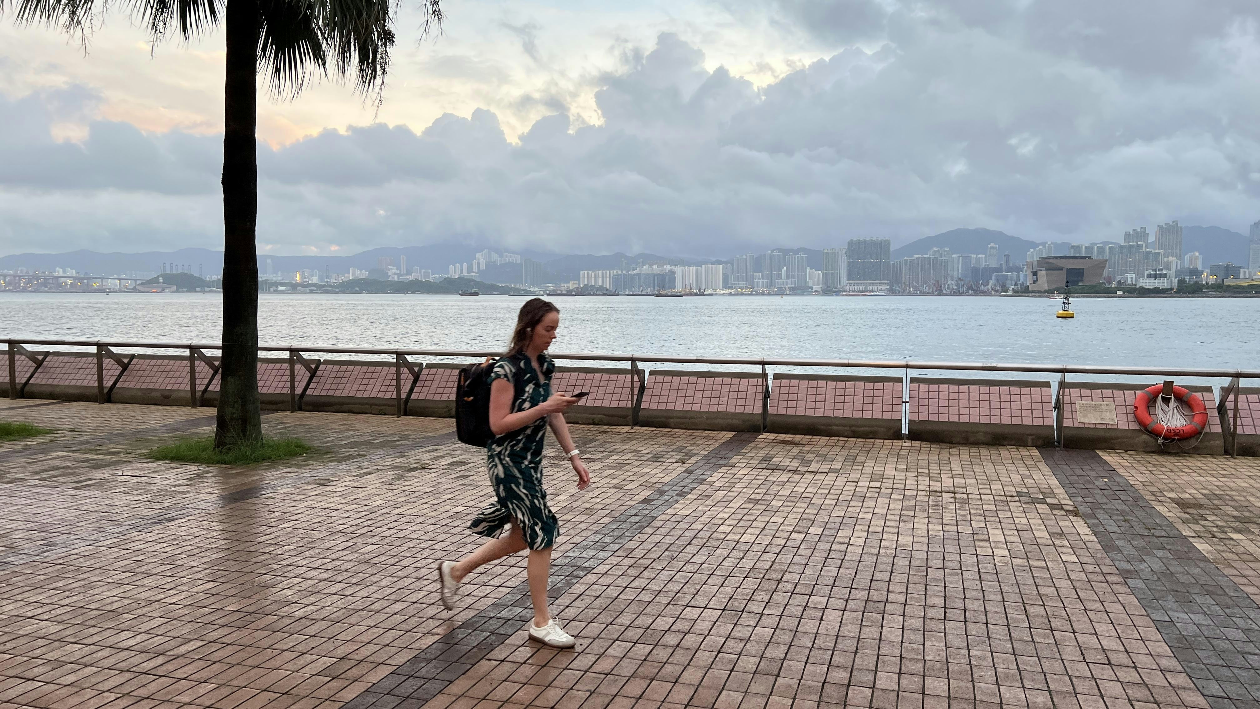 天氣|今日間中有驟雨及幾陣狂風雷暴 最高30度 明日天色較明朗