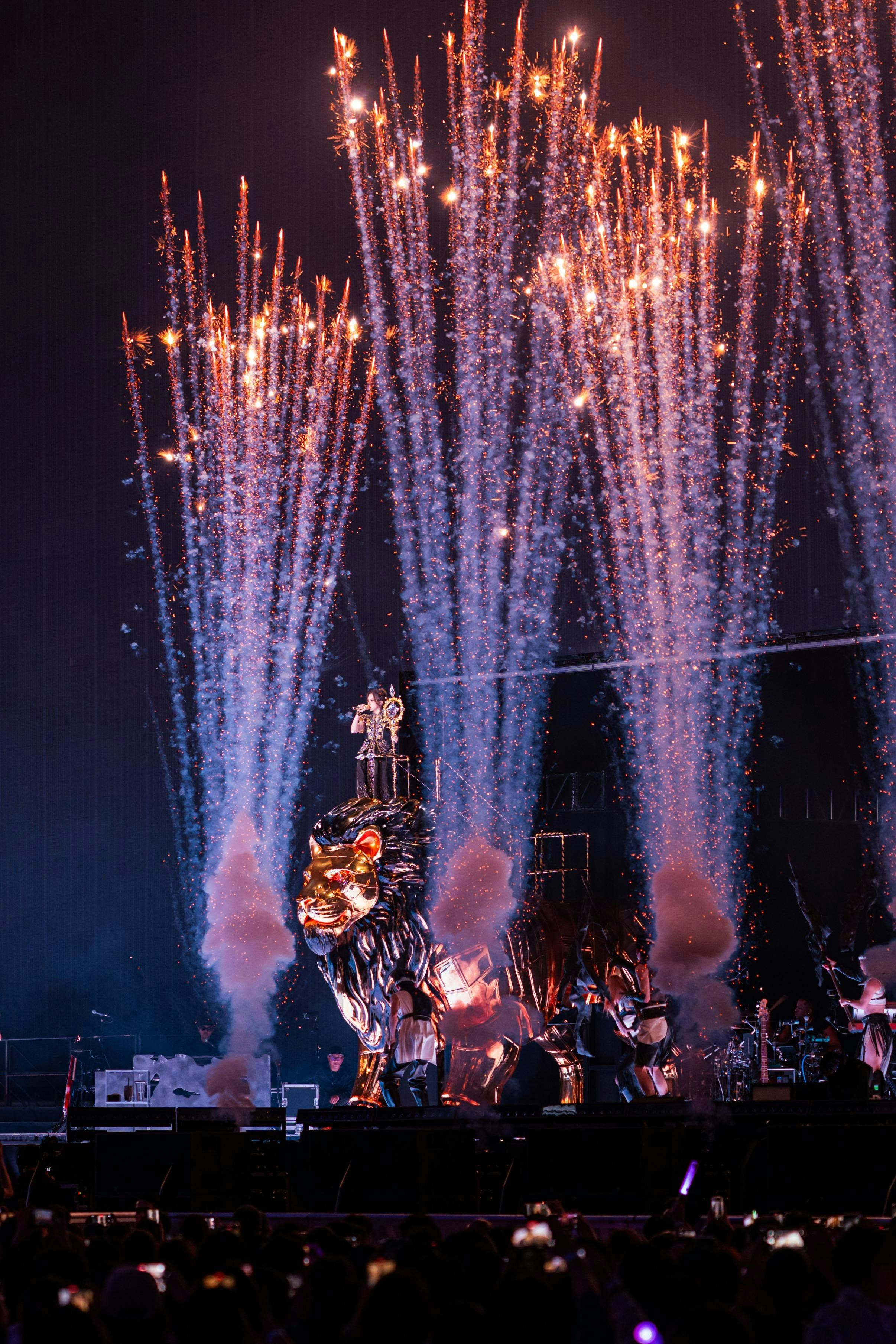 G.E.M.鄧紫棋相隔8年再次在香港開騷。