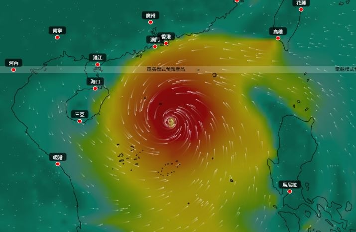 風烏AI天氣模型預測，菲律賓東面巨型熱帶氣旋於8月22日至8月23日穿過菲律賓進入南海，並進入本800公里範圍；該巨型熱帶氣旋會在8月24日最接近香港，逼近香港400公里範圍，隨後繼續向西北方向移動，在海南島登陸。（風烏AI天氣模式）