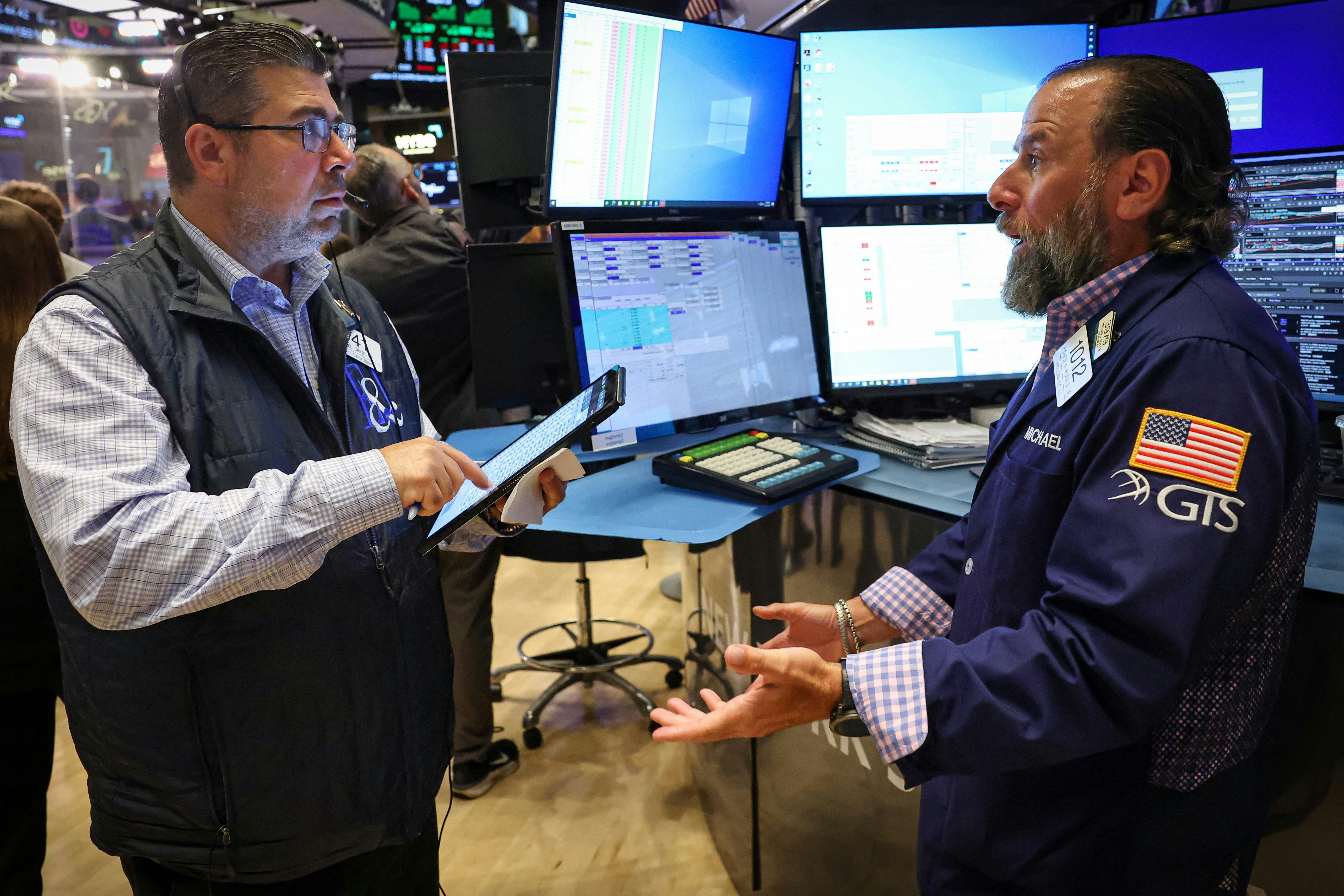 美股｜道指收市升65点纳指涨1.38% 特朗普旗下社媒飙近42%