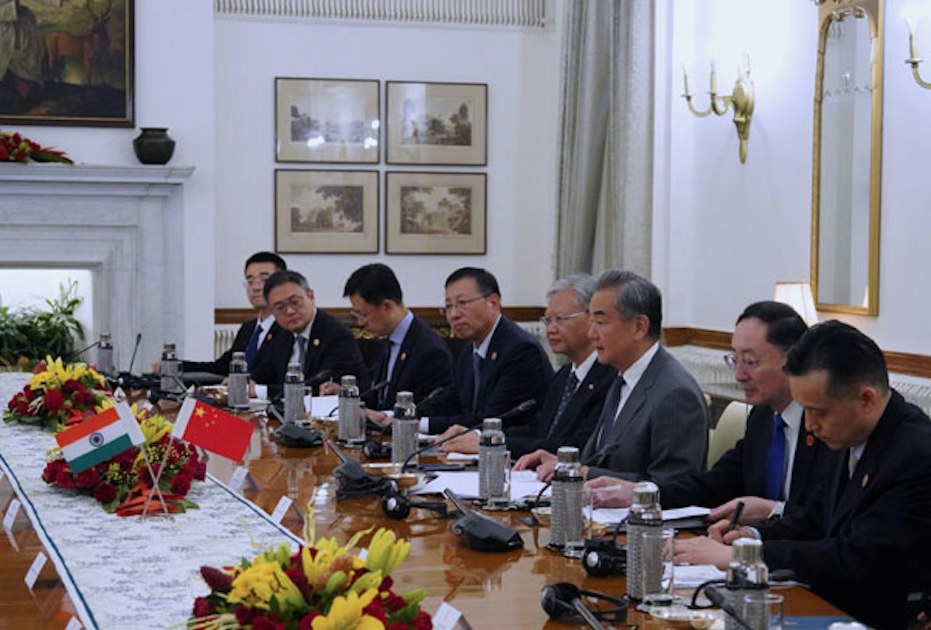圖為2025年8月18日,中國外交部長王毅到訪新德里,與印度外長蘇杰生(Subrahmanyam Jaishankar)舉行會談。(中國外交部圖片) 圖為2025年8月18日,中國外交部長王毅到訪新德里,與印度外長蘇杰生(Subrahmanyam Jaishankar)舉行會談。(中國外交部圖片)