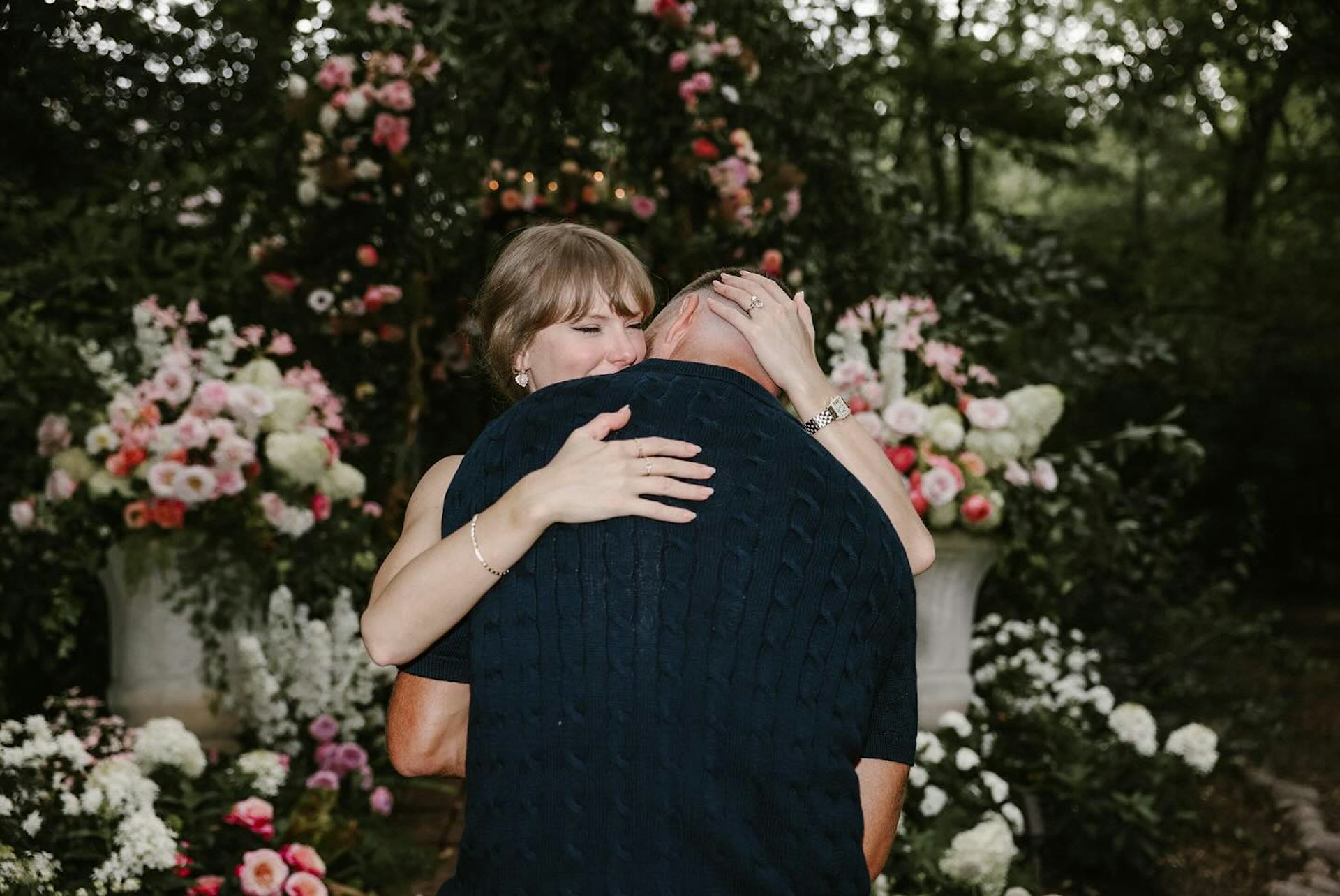 Taylor Swift與Travis Kelce(IG@taylorswift)