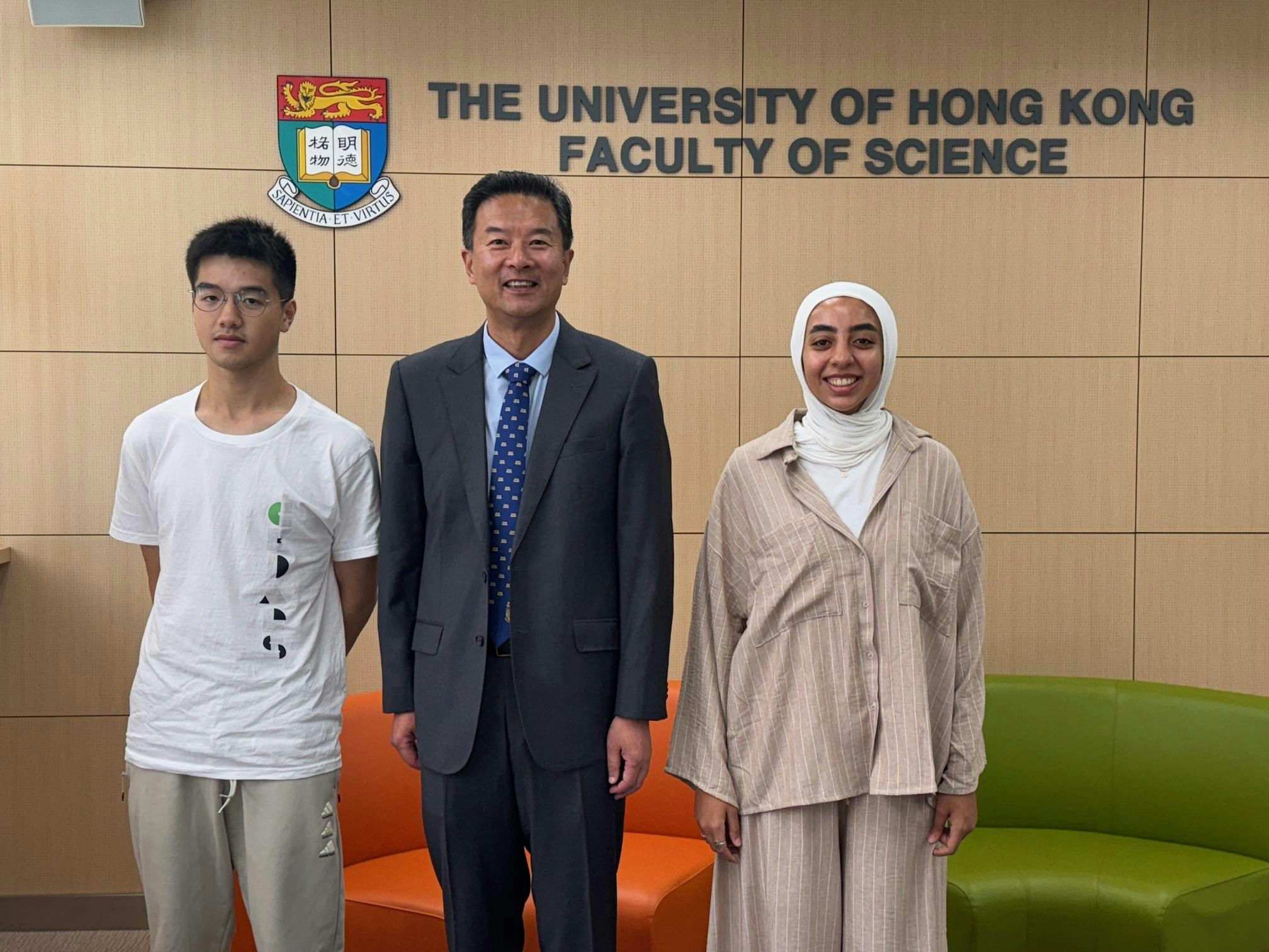 港大理学院非联招报名人数大增18名尖子入读包括IB状元