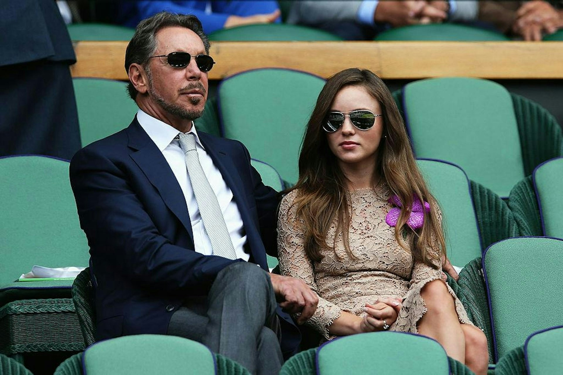 全球首富现任老婆是中国姑娘登热搜冠前妻是19岁乌克兰美女演员