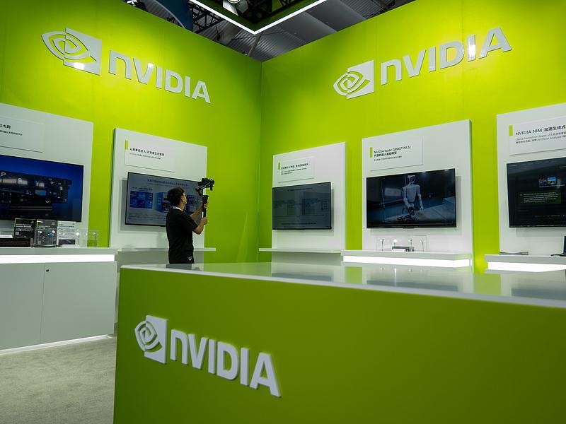 Nvidia盤前升半成上季業績勝預期擁足夠Blackwell晶片應市