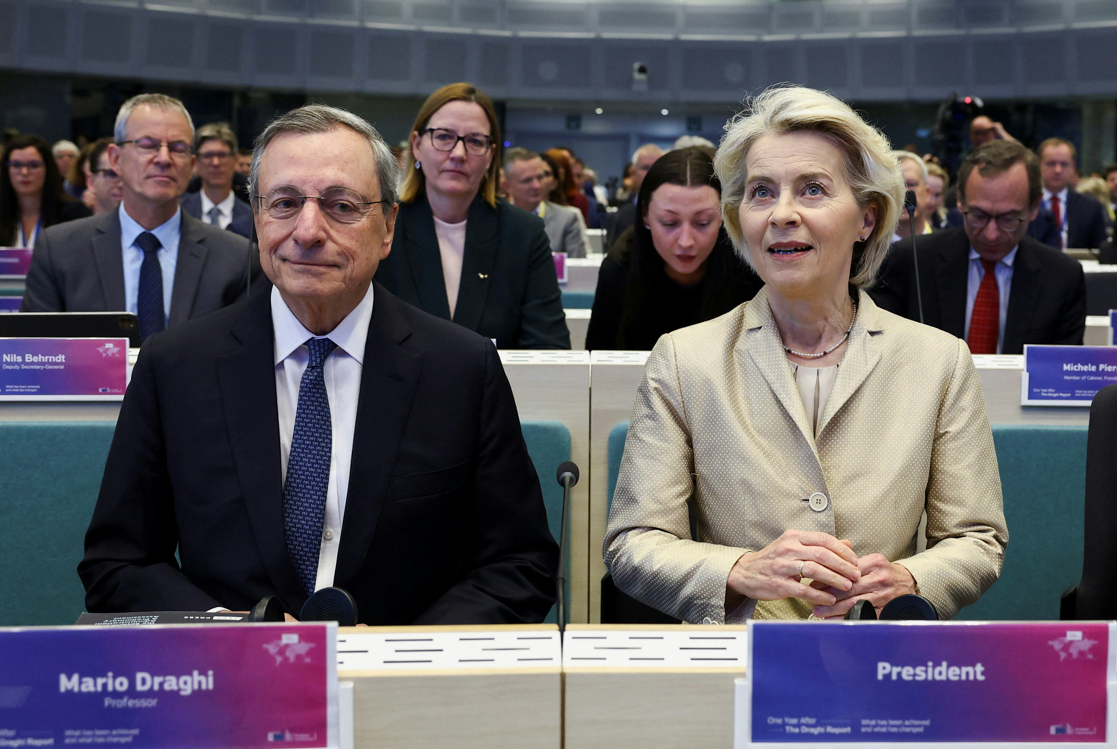 2025��9��16�գ������r����������ǰ�W�������y�����L��������Mario Draghi���󣩺͚W��ί�T����ϯ�T���R����Ursula von der Leyen���ң��͚W����2024��������ĚW�˸��������l���ԁ�ȡ�õ��Mչ�Ͱl����׃���l�����}���v����Reuters��