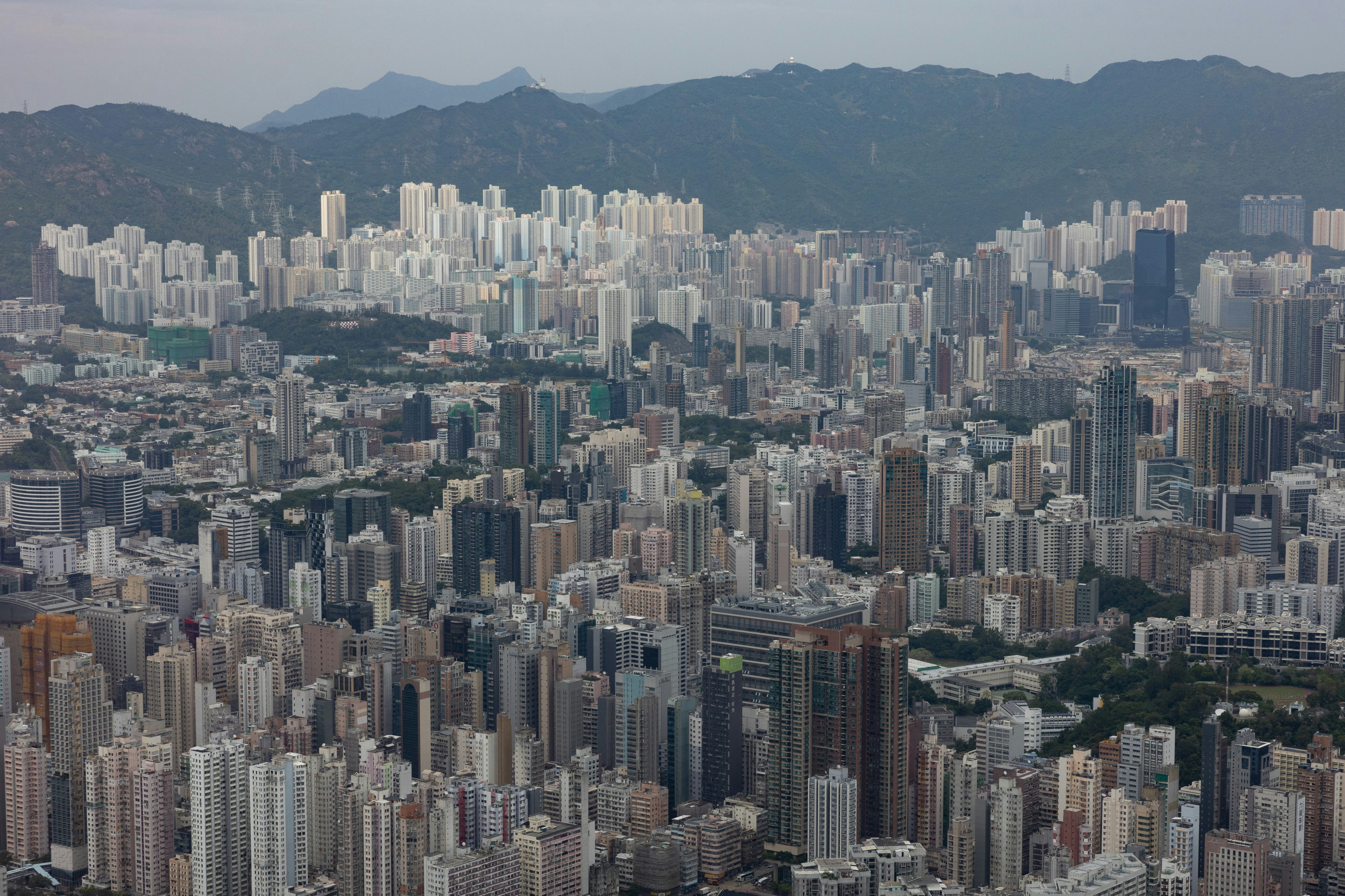 施政報告2025｜優化投資移民計劃購買住宅門檻5000萬降至3000萬