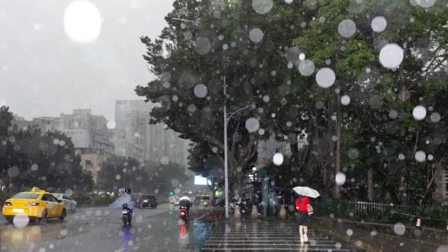 台风米娜|广东迎来「三台共舞」局面 多地紧急通知停课