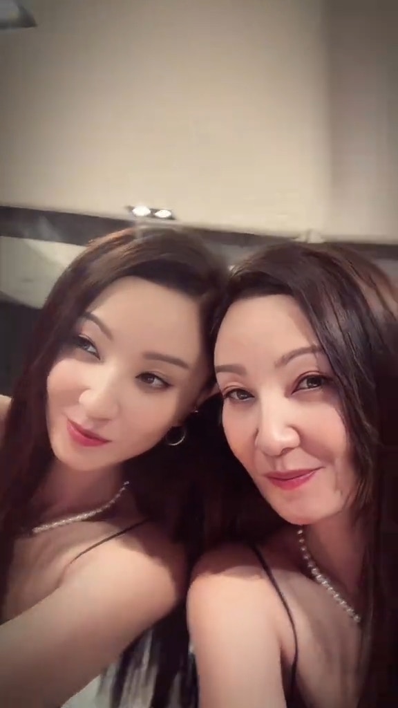 鄭希怡一樣都係咁靚。（片段截圖）