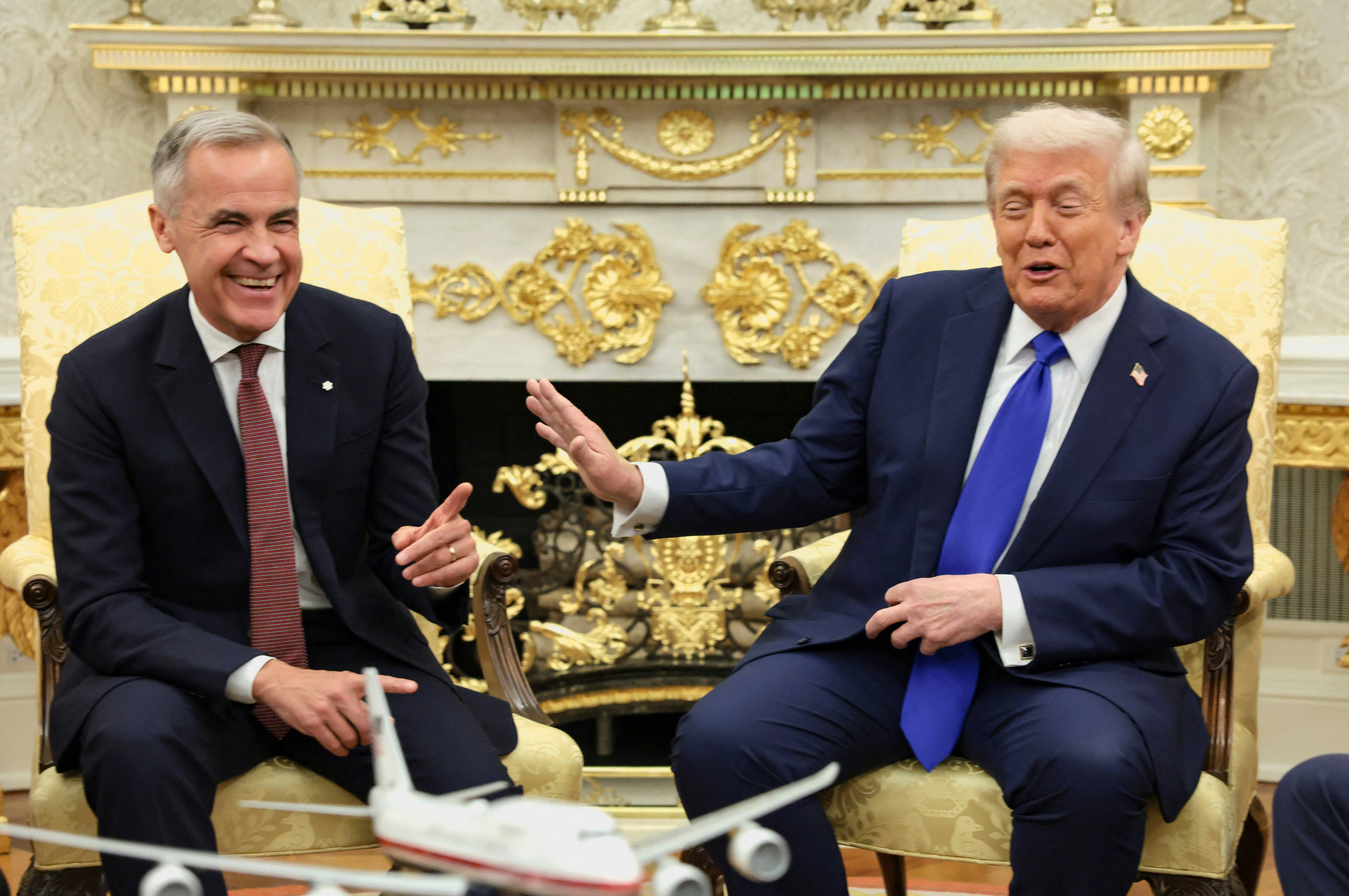 特朗普拟拖欠联邦雇员工资威胁国会结束政府停摆