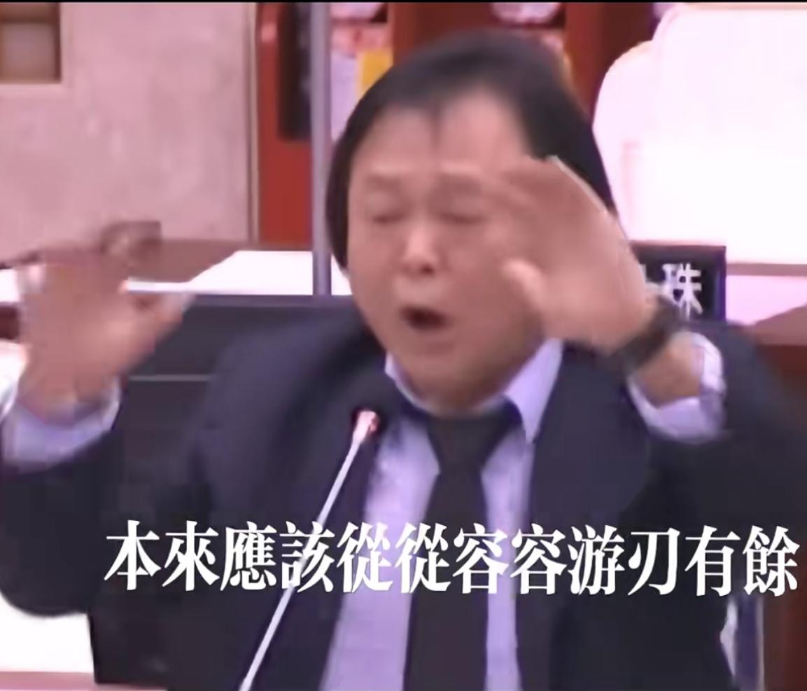 台灣民進黨立委王世堅爆紅兩岸是誰沒出息？