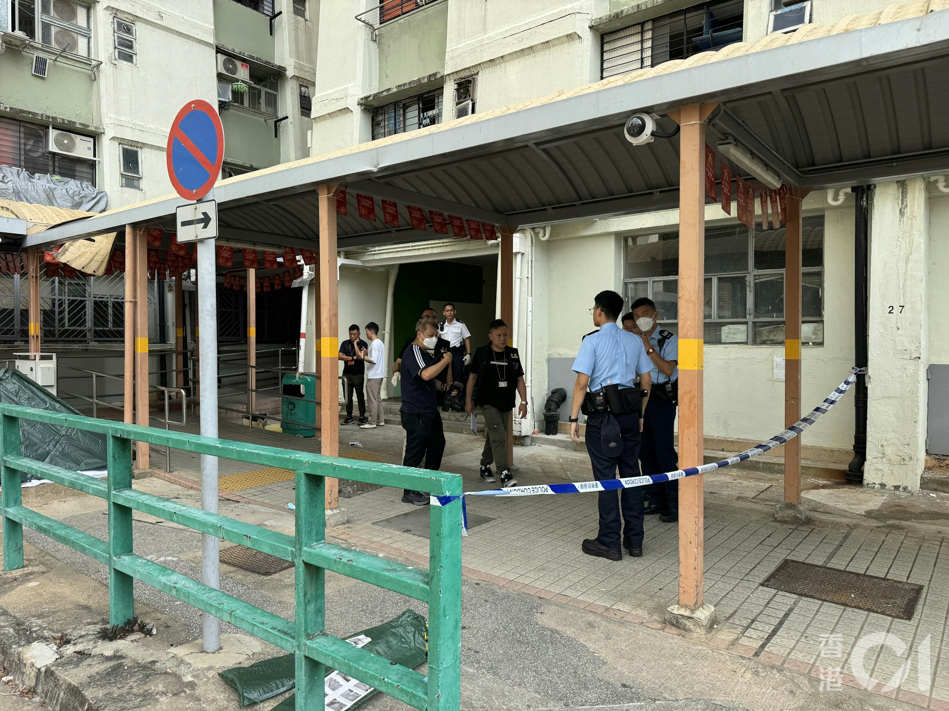 警員到場搜證。(蔡正邦攝)