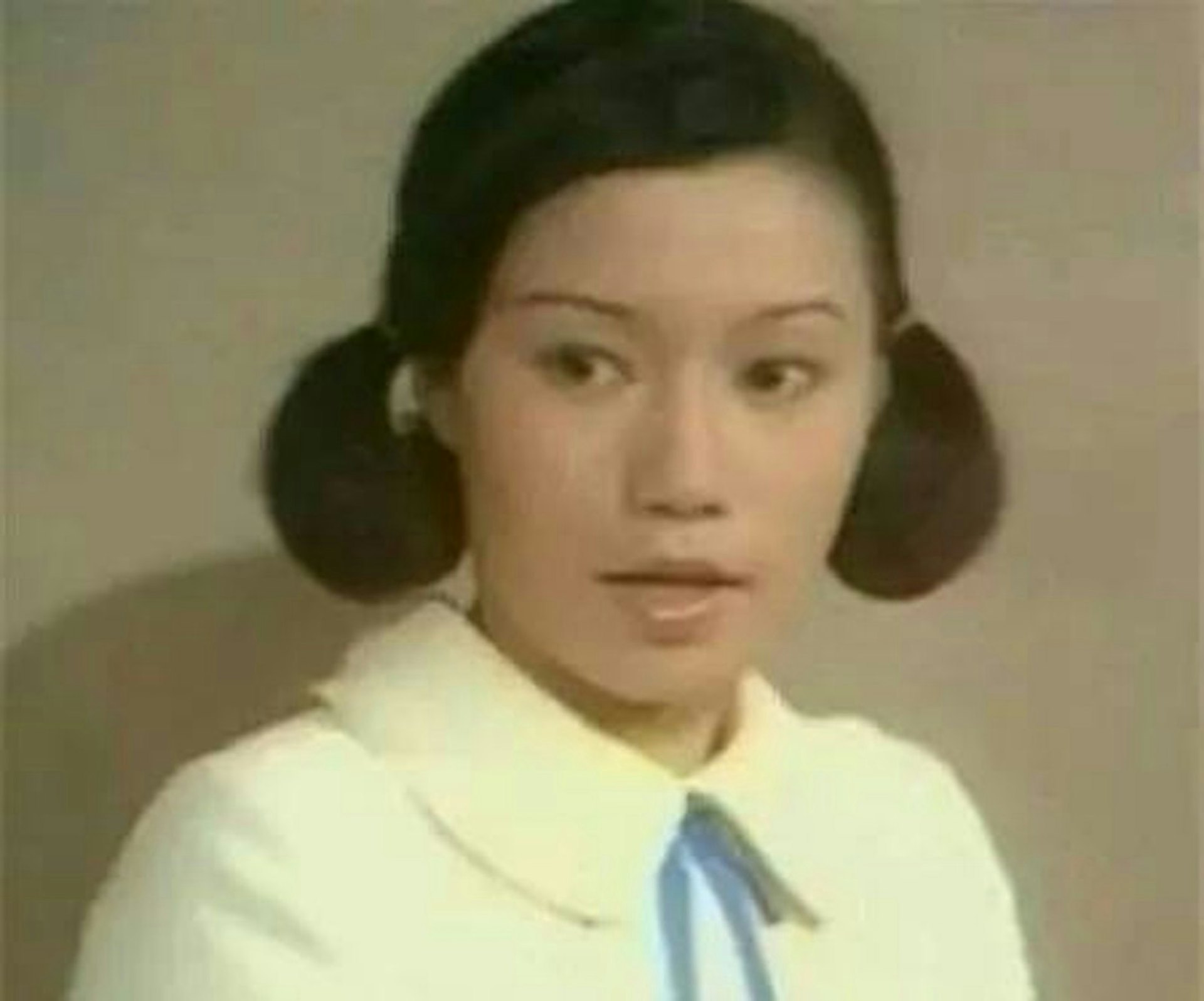 程可为75岁寿宴潘志文杨玉梅齐庆贺,左手翡翠戒指抢眼引网民热议 程可为75岁寿宴潘志文杨玉梅齐庆贺,左手翡翠戒指抢眼引网民热议
