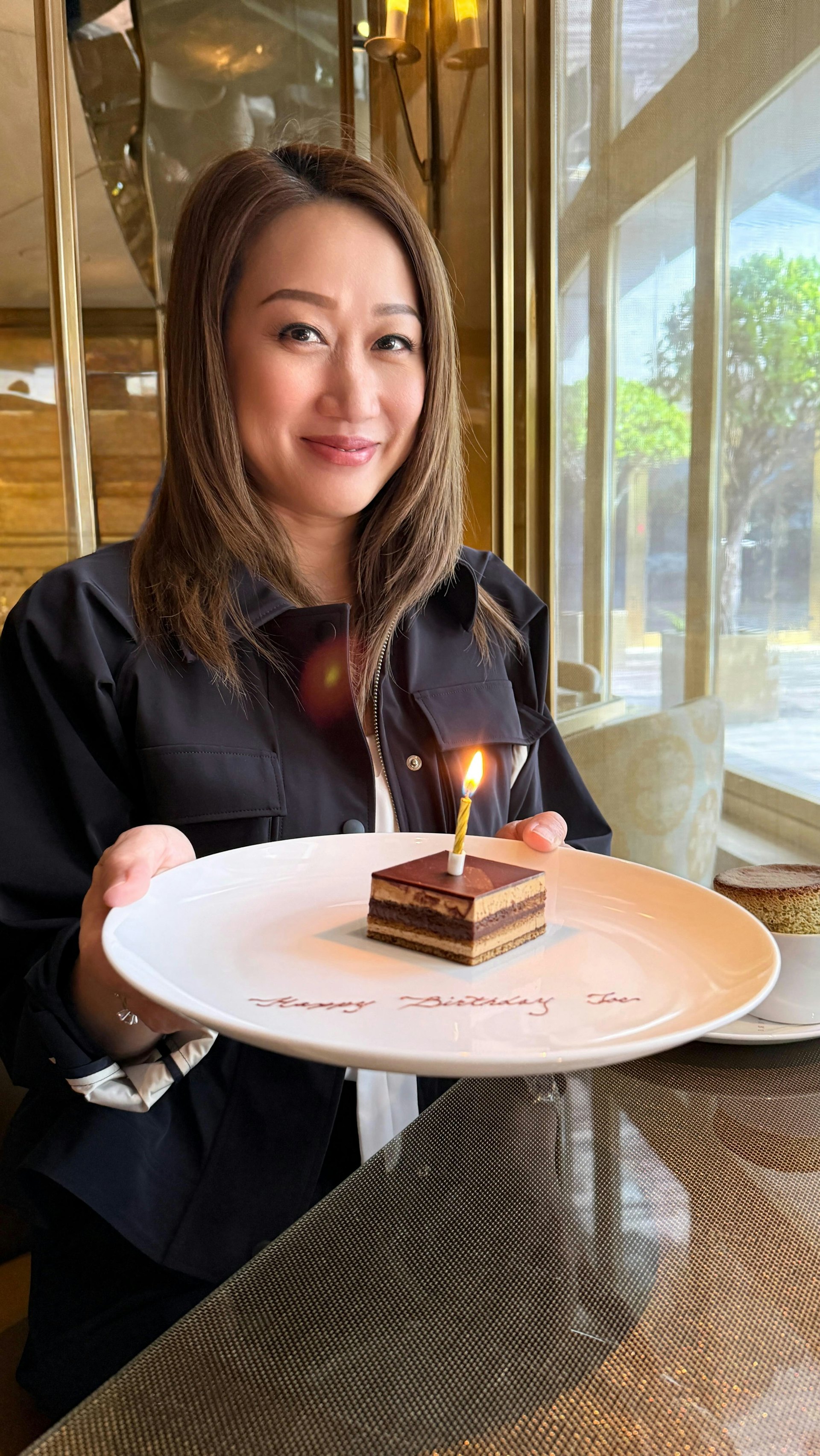 前TVB花旦转型保险才女,斩获2025年度杰出精英大奖并率队勇夺季军 前TVB花旦转型保险才女,斩获2025年度杰出精英大奖并率队勇夺季军