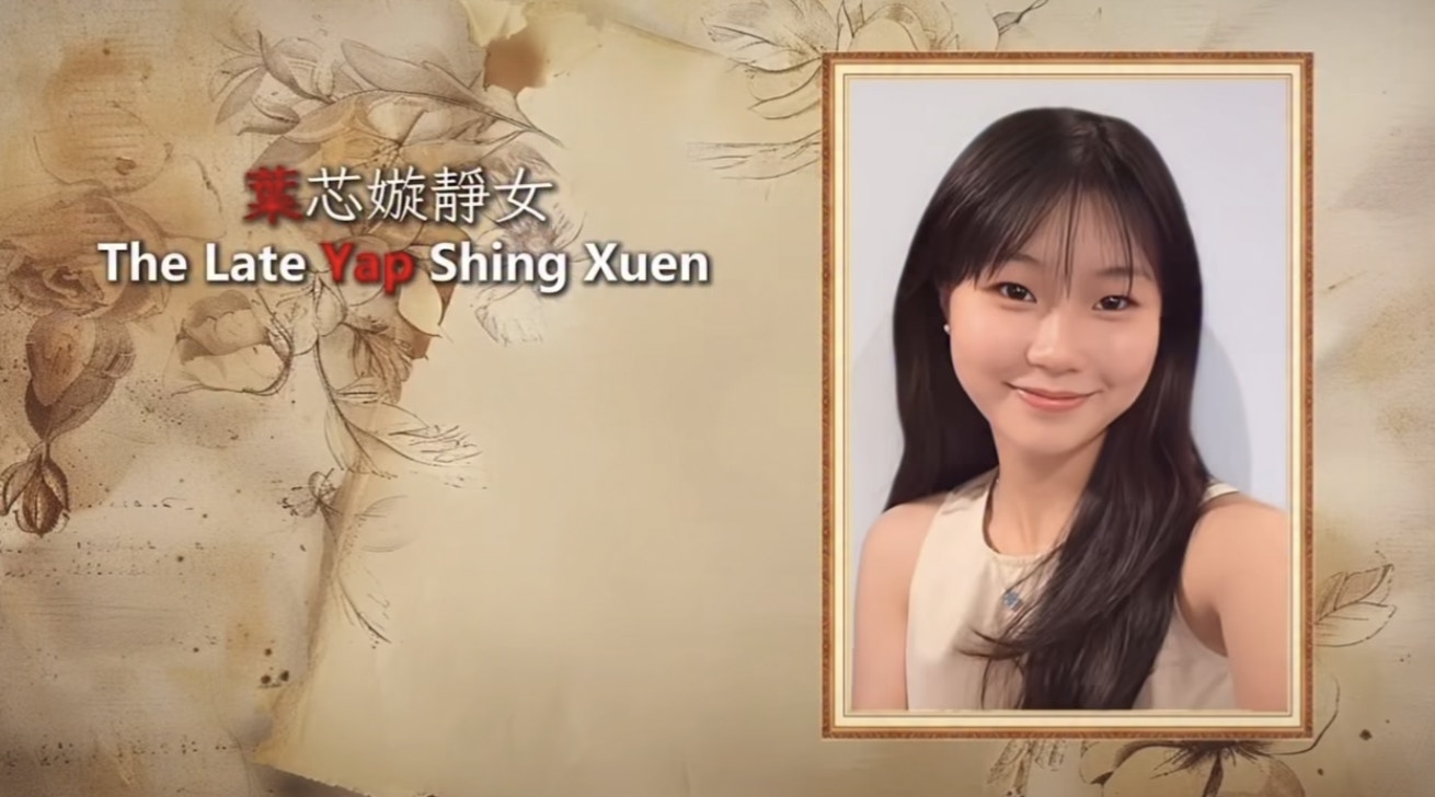 馬來西亞八打靈再也萬達鎮（Bandar Utama）2025年10月14日發生一宗駭人的校園命案，一名14歲男學生持刀尾隨心儀的16歲師姐至校內女廁後，狂捅對方多刀後導致其當場死亡。圖為死者母親黃麗萍在社交媒體上傳有開其女兒的影片截圖。（FB@Aapple Wong）