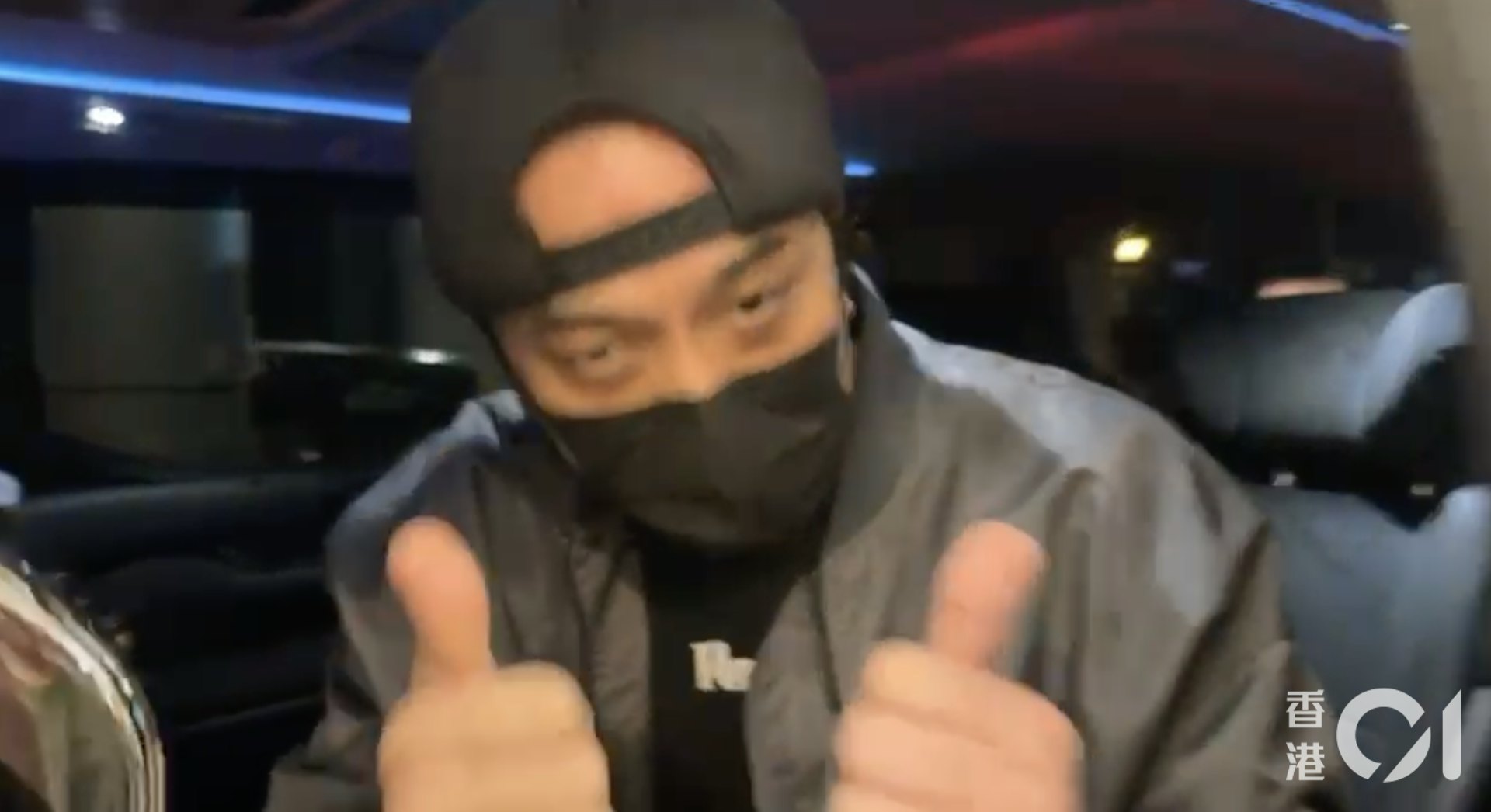 吳卓羲希望許紹雄吉人天相。(吳子生攝)