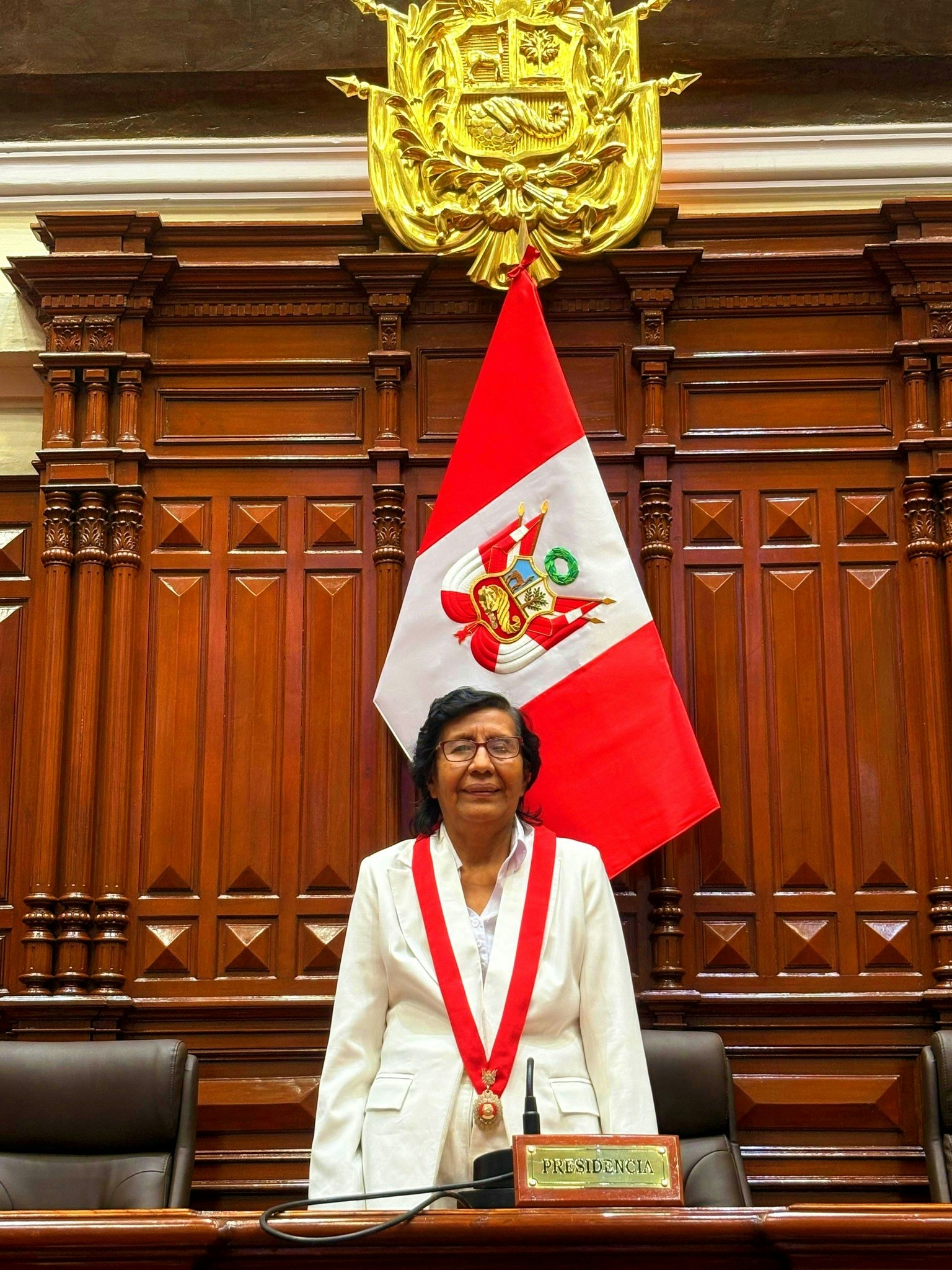 hT˹˹Lucinda VsquezڇĔzƬFB@Lucinda Vasquez Vela - Congresista