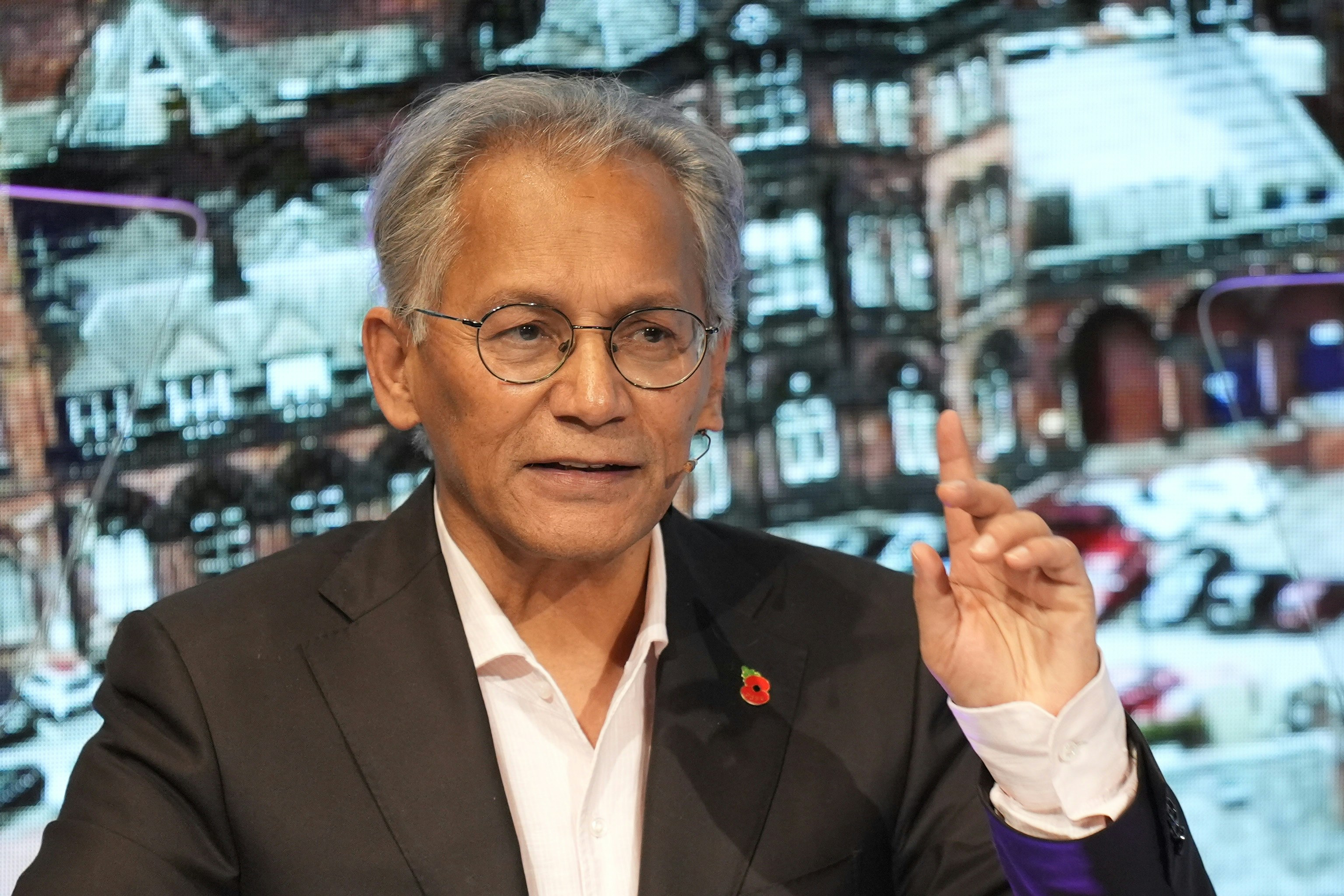 BBC主席就纪录片风波致歉 特朗普威胁索赔$10亿